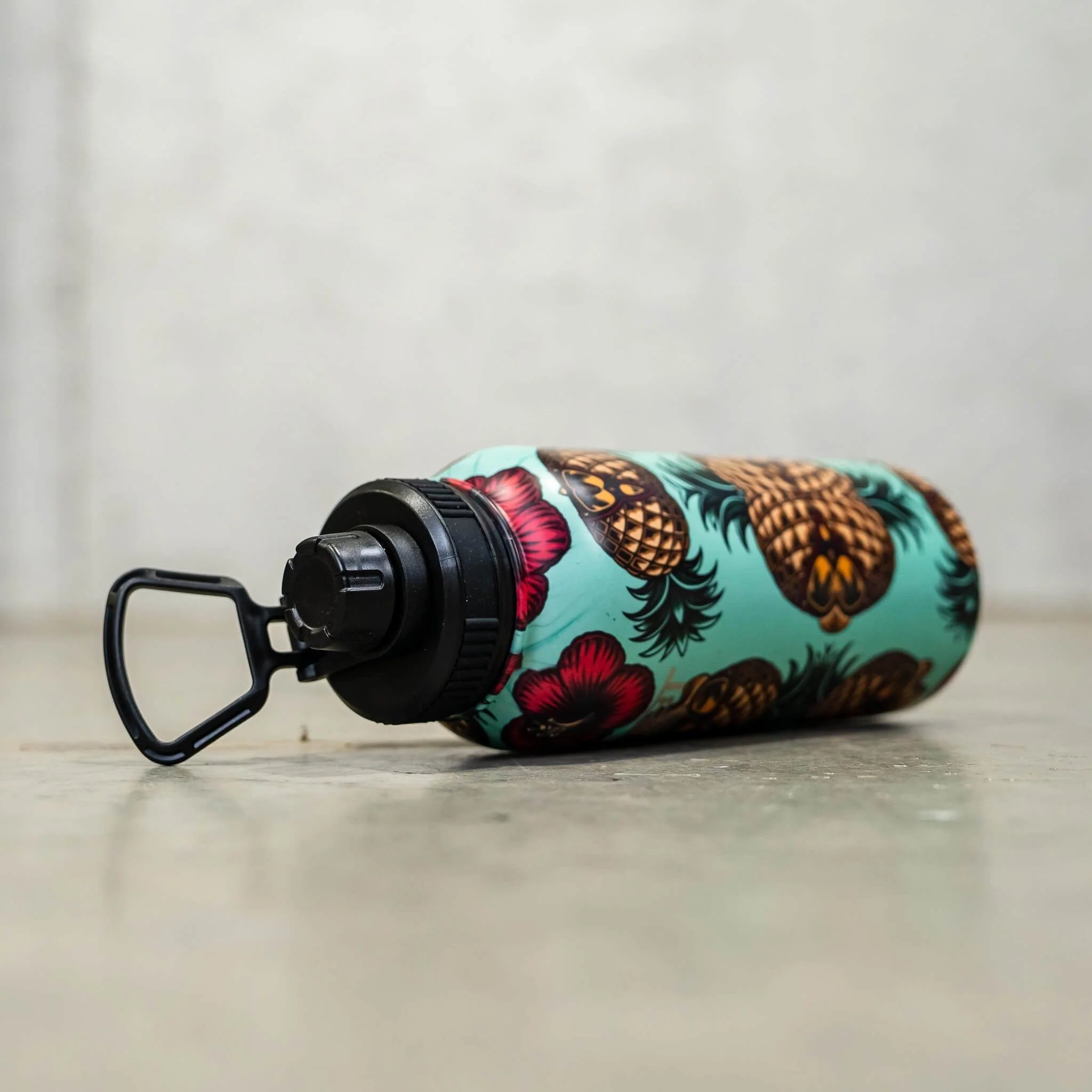32oz Metal Hydration Bottle V2 | 24hr Insulated + Drink Port - Image 18