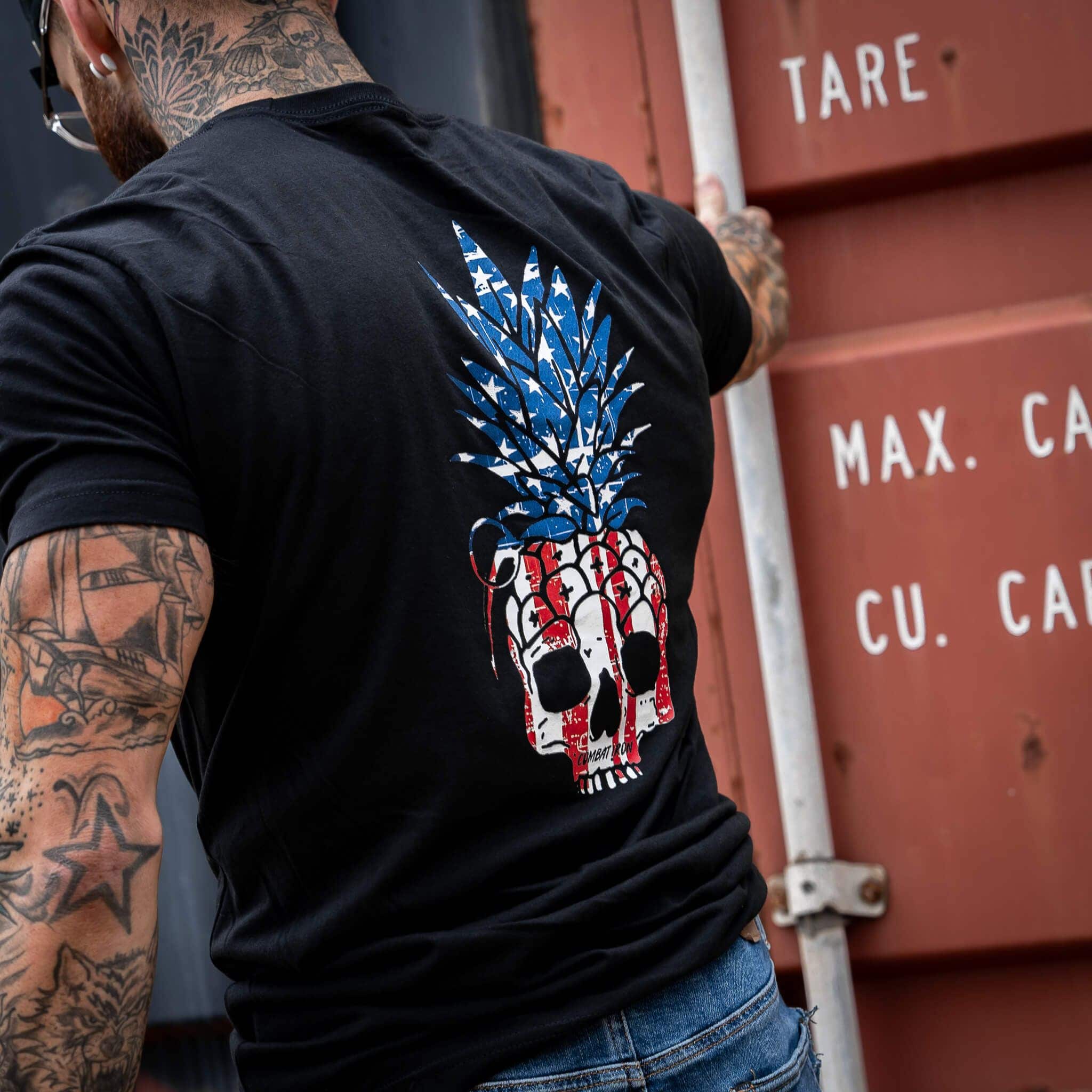 American Flag USA Pineapple Grenade Men's T-Shirt - Image 5
