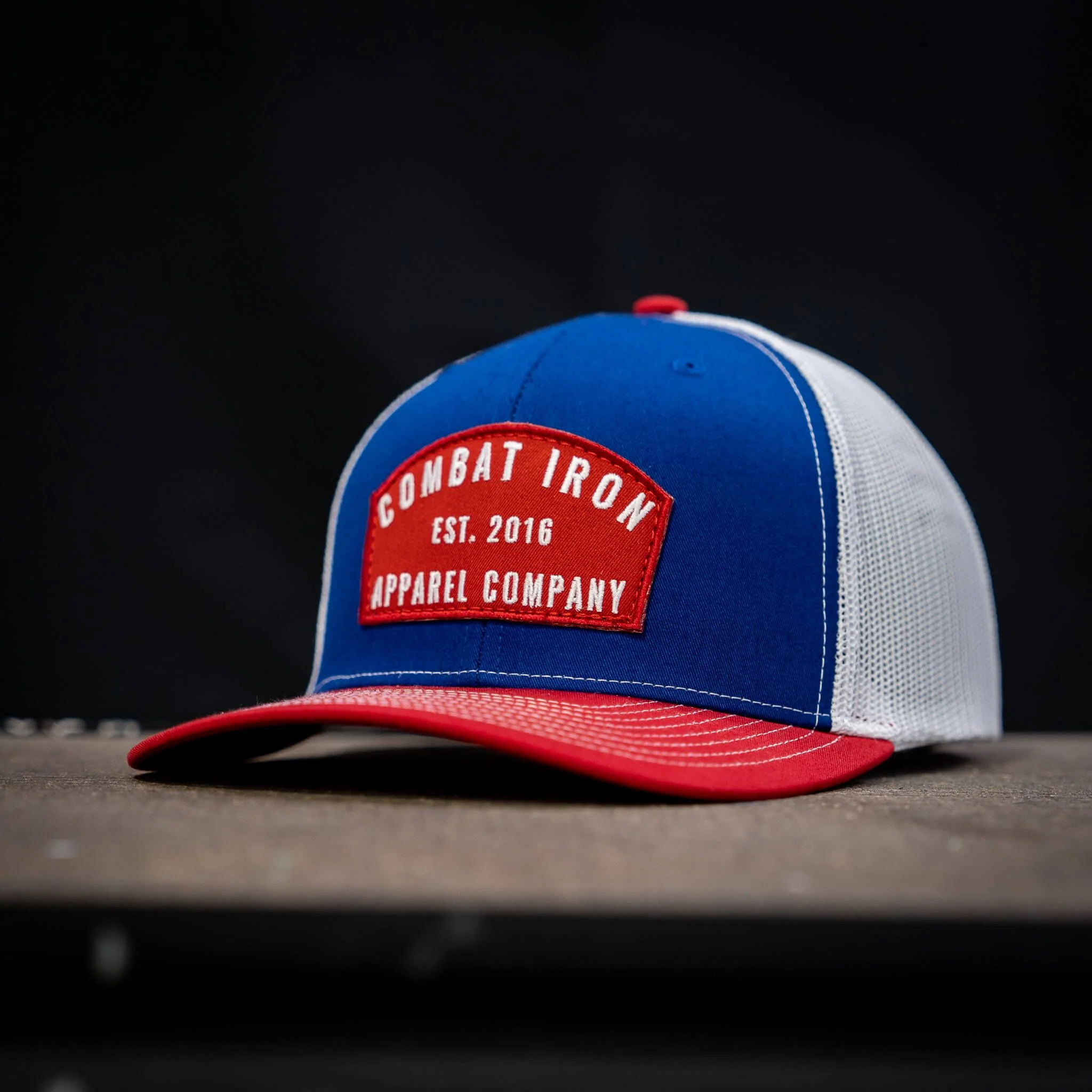 Arched Red Patch Mid-Profile Mesh Snapback Hat - Image 9