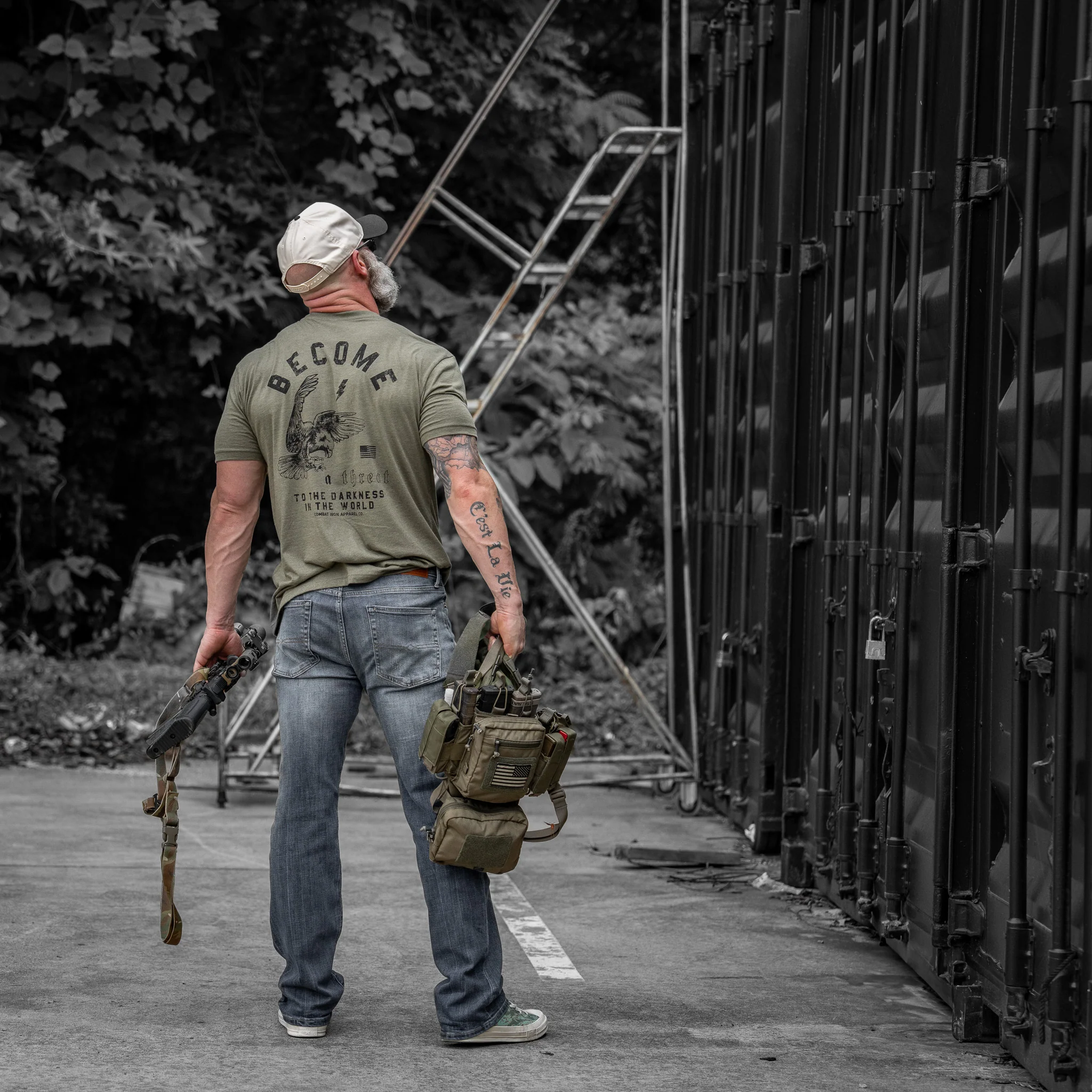 Become A Threat To The Darkness Men's T-Shirt - Image 21