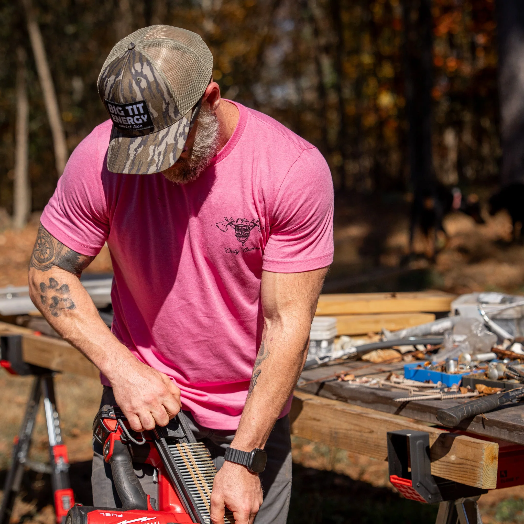 Blue Collar Hatchet Men's T-Shirt - Image 10