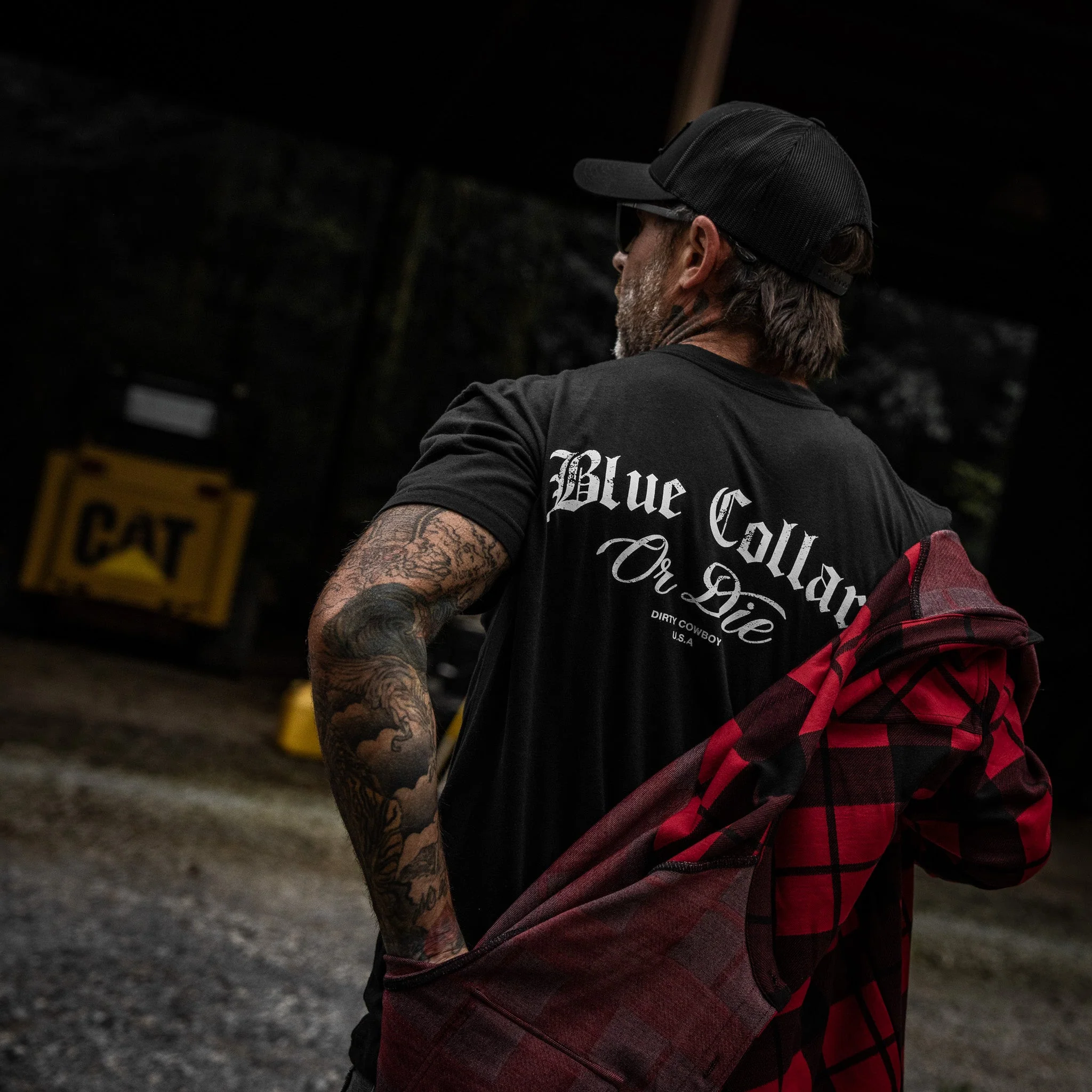 Blue Collar Or Die Men's T-Shirt - Image 5