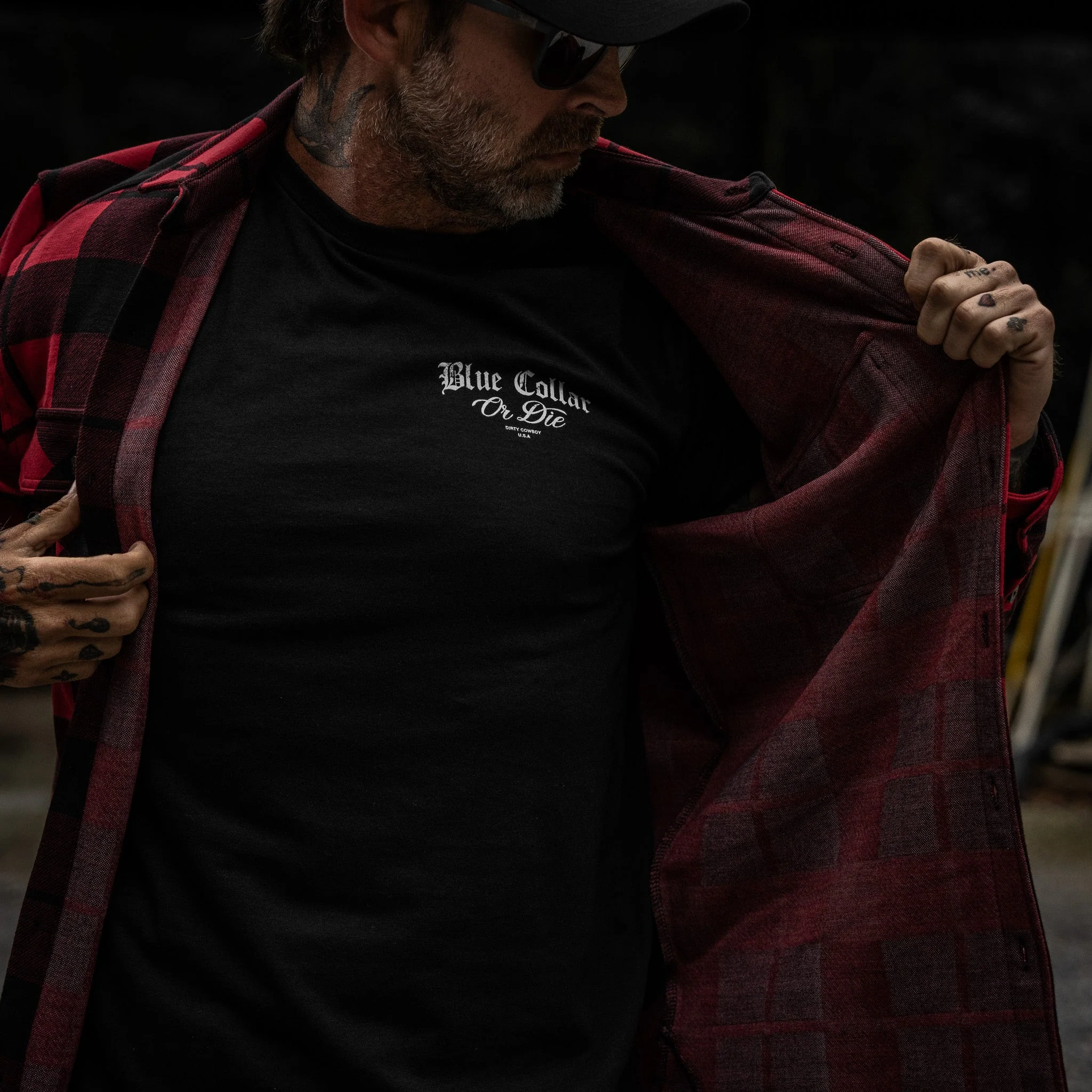 Blue Collar Or Die Men's T-Shirt - Image 6