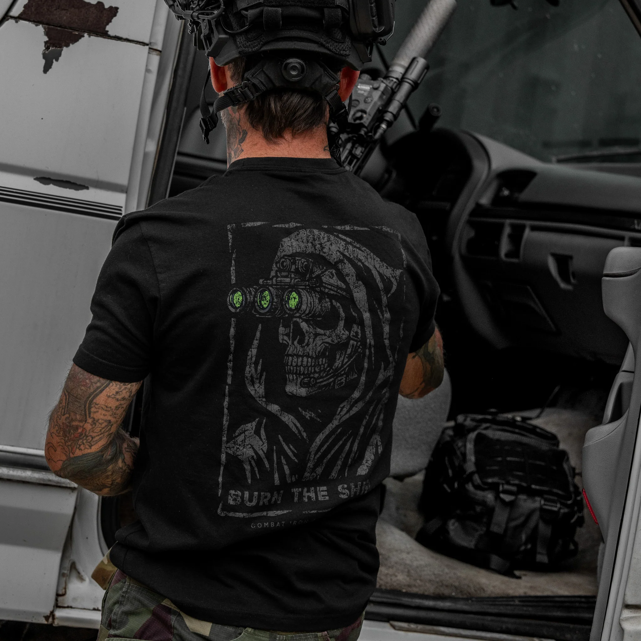 Burn The Ship Men's T-Shirt - Image 10