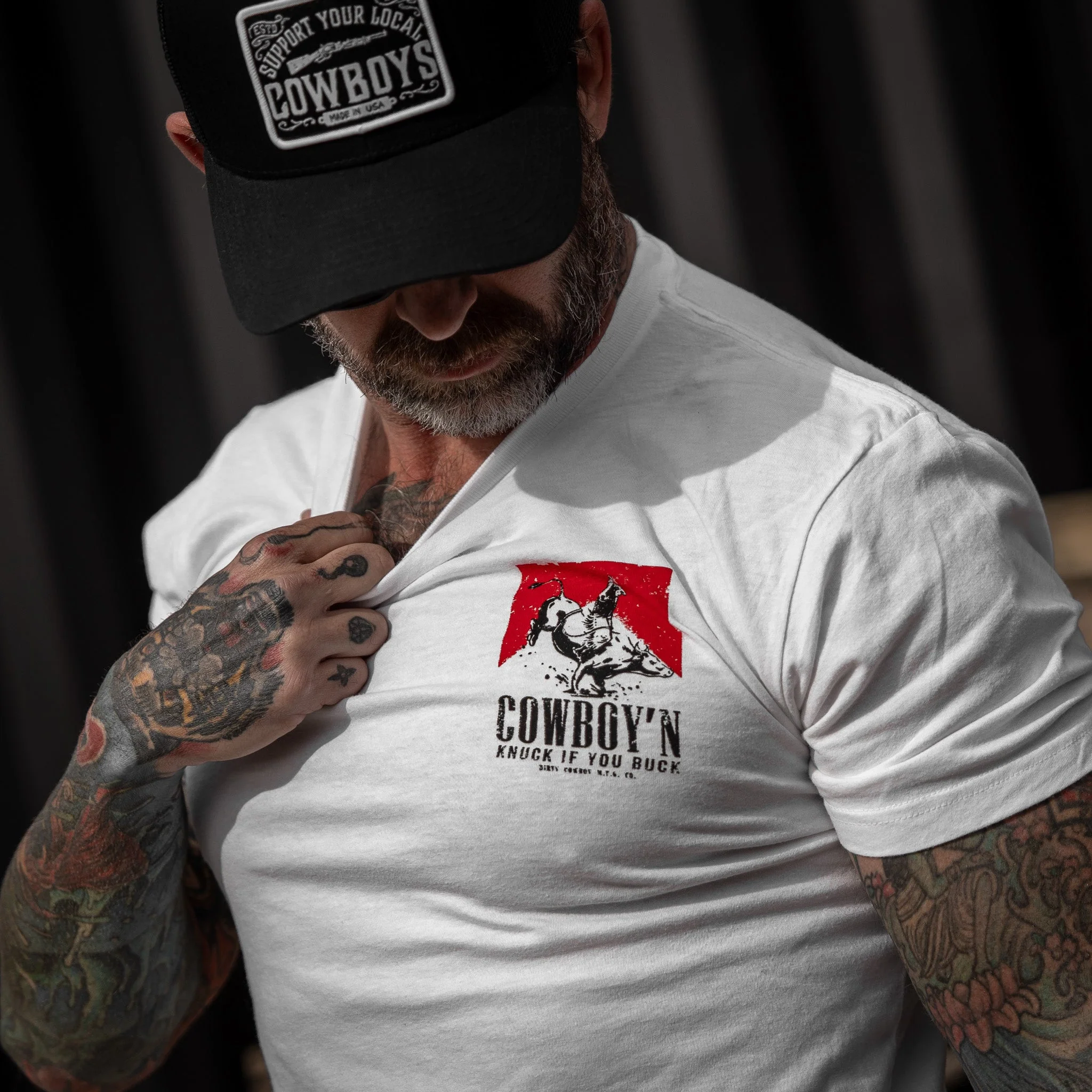 Cowboy'n Knuck If You Buck Rodeo Men's T-Shirt - Image 4