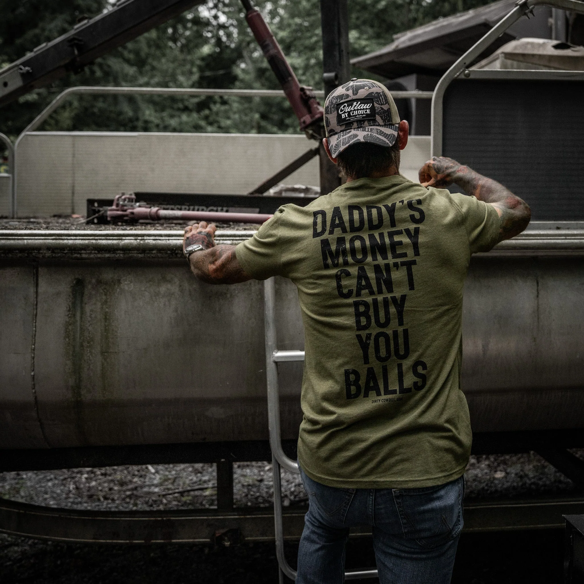 Daddy's Money Can't Buy You Balls Men's T-Shirt - Image 10