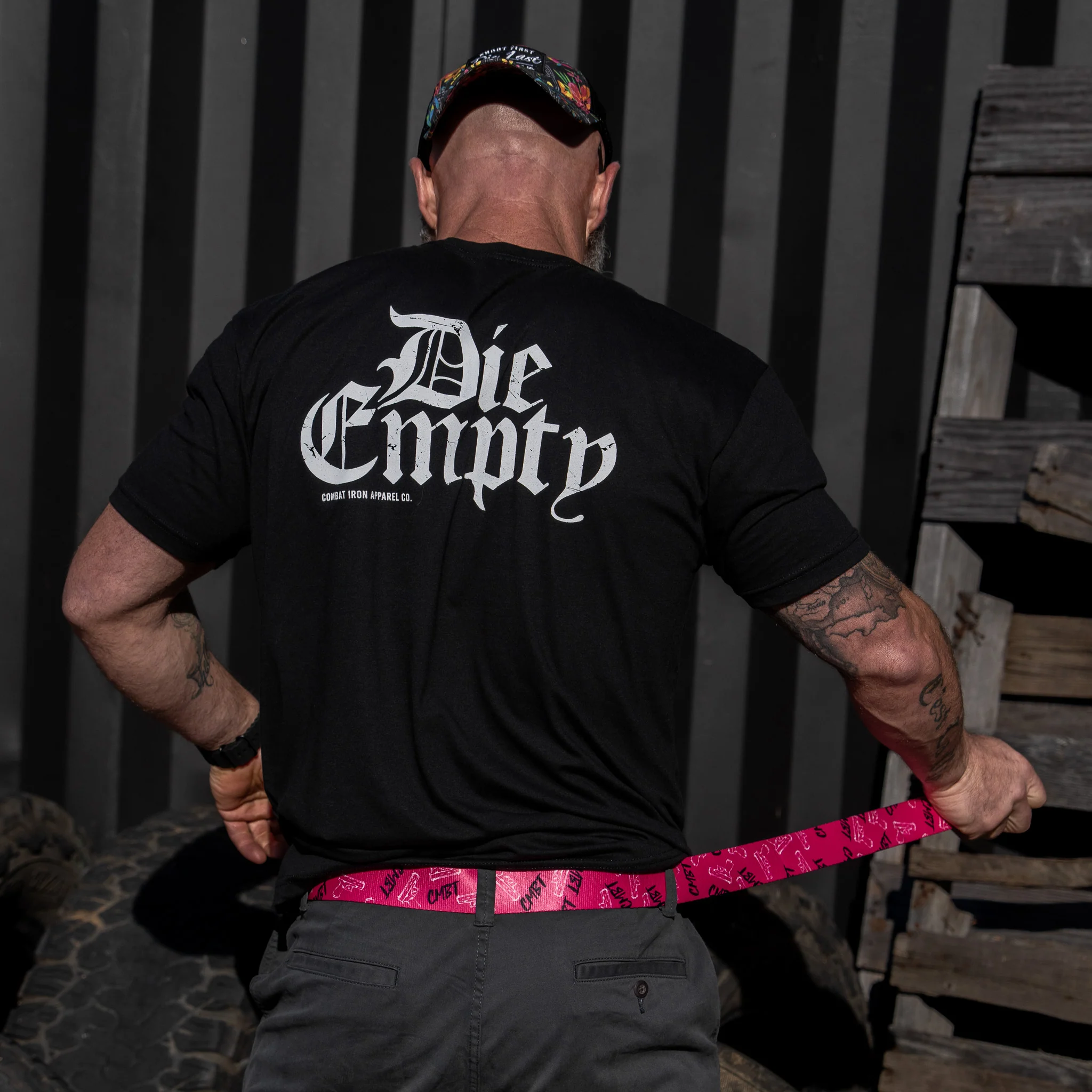 Die Empty Men's T-Shirt - Image 15