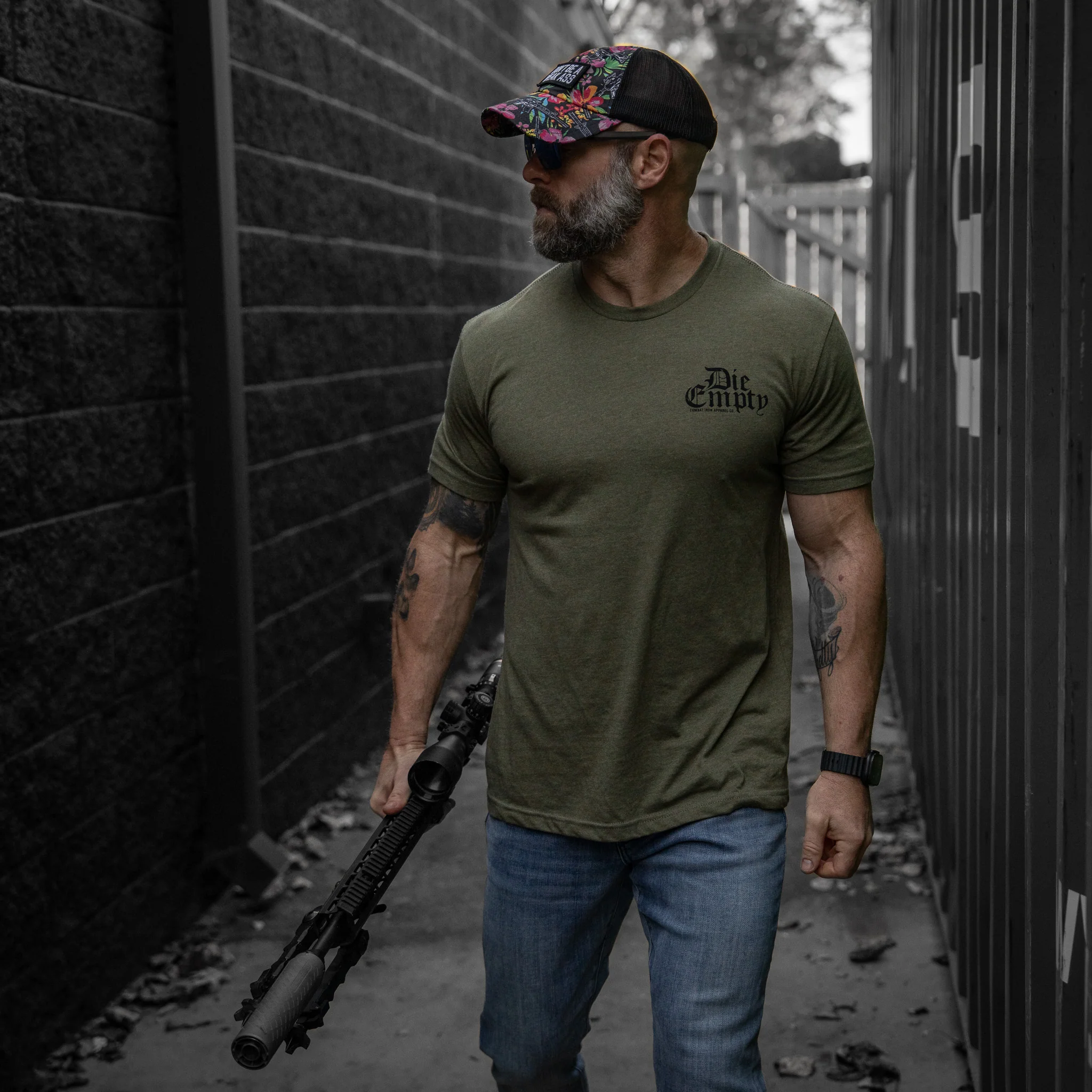 Die Empty Men's T-Shirt - Image 3