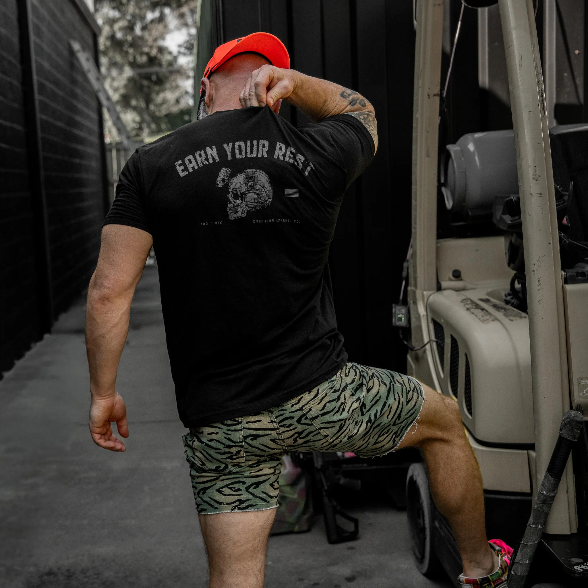 Earn Your Rest Men's T-Shirt - Image 8