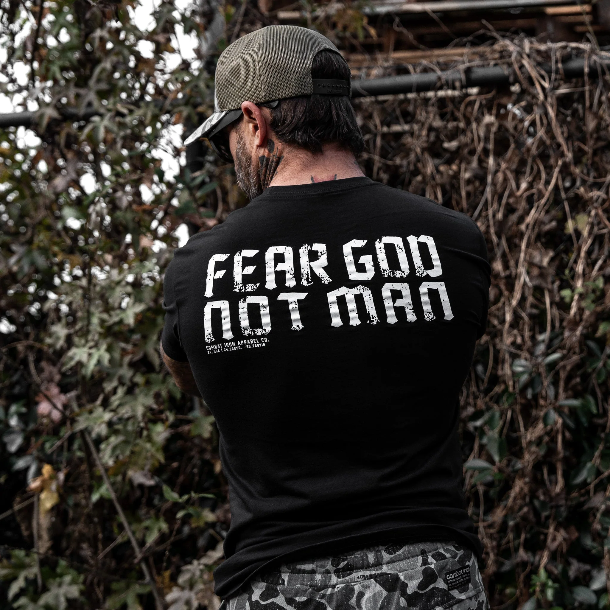 Fear God Not Man Men's T-Shirt - Image 8