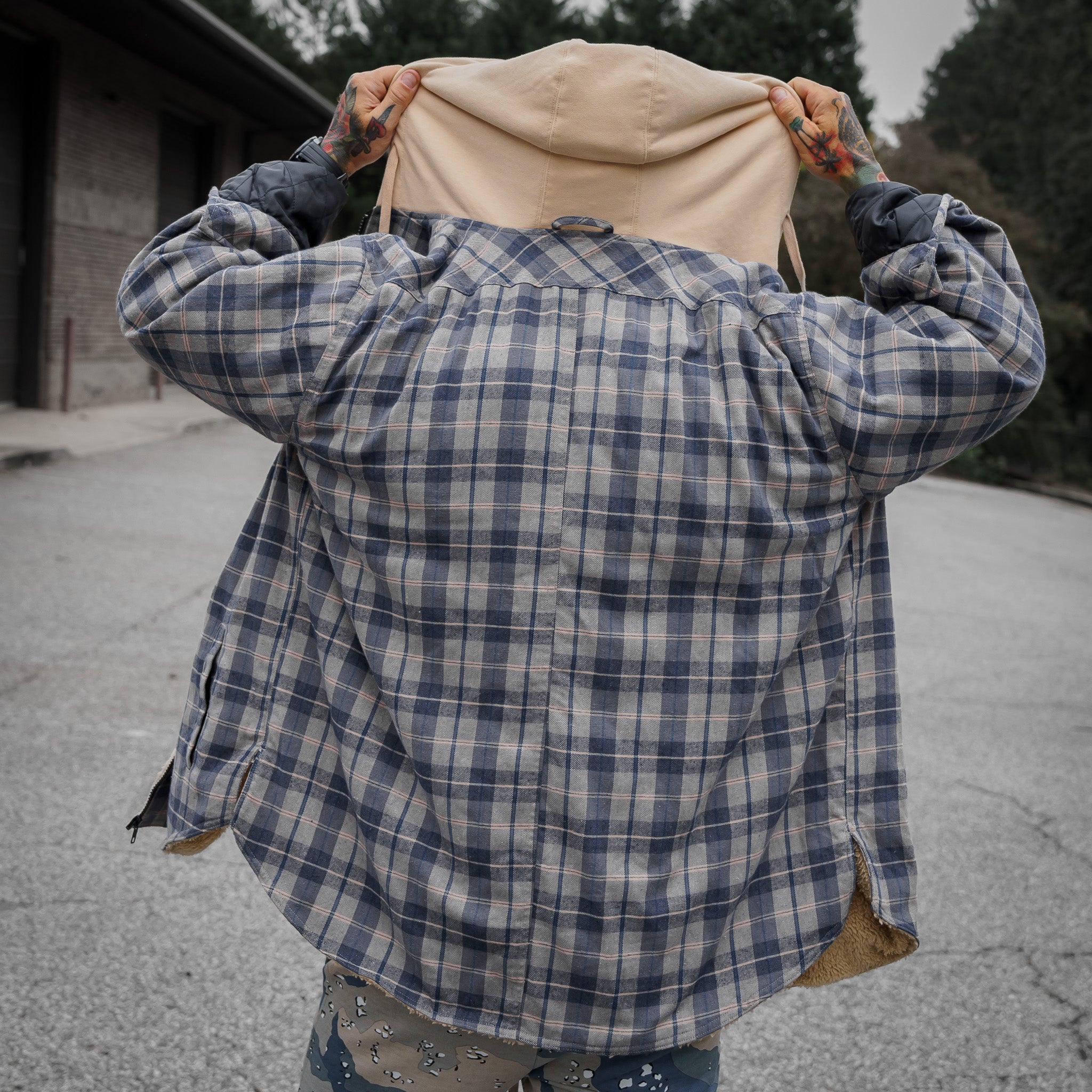 Frontier Zip Flannel Jacket - Image 12