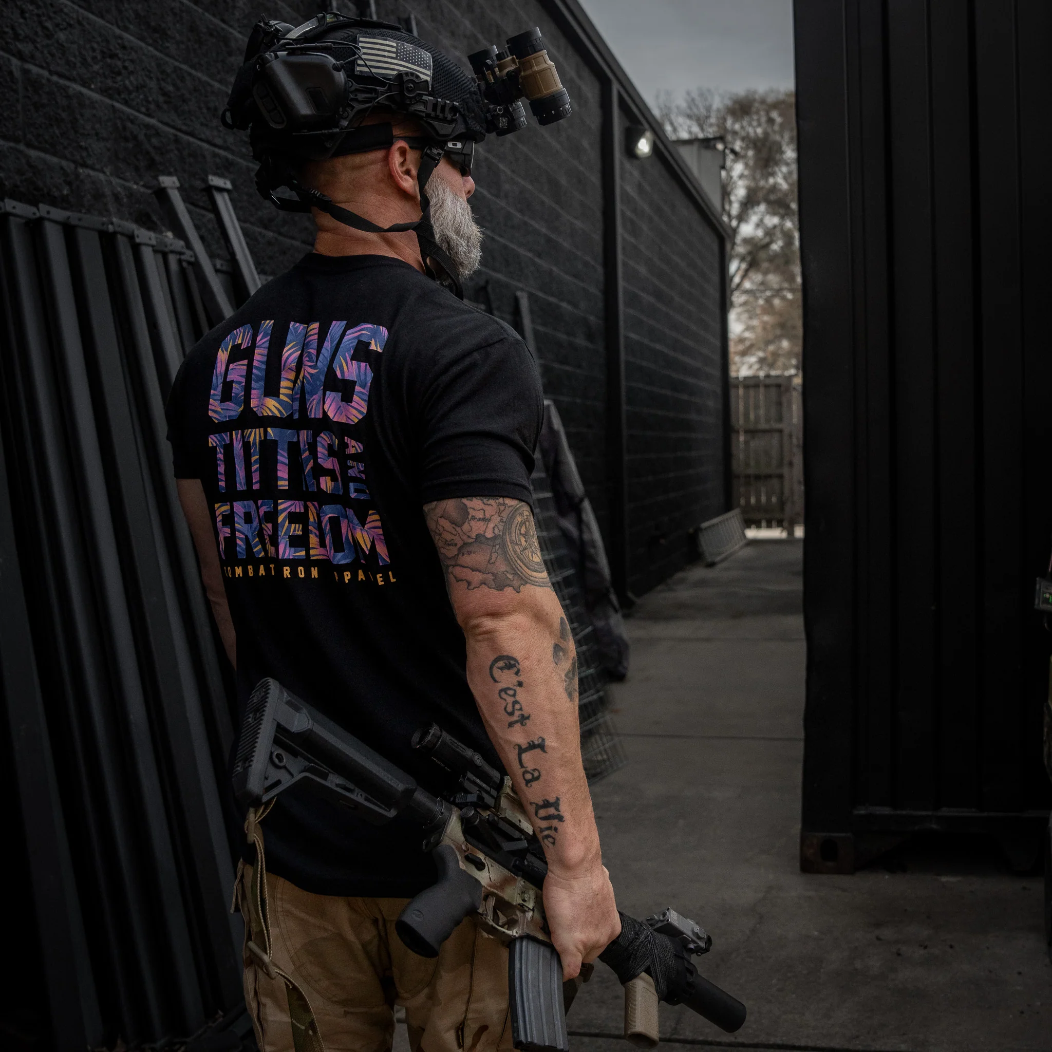 Guns, Titties And Freedom Men's T-Shirt - Image 3