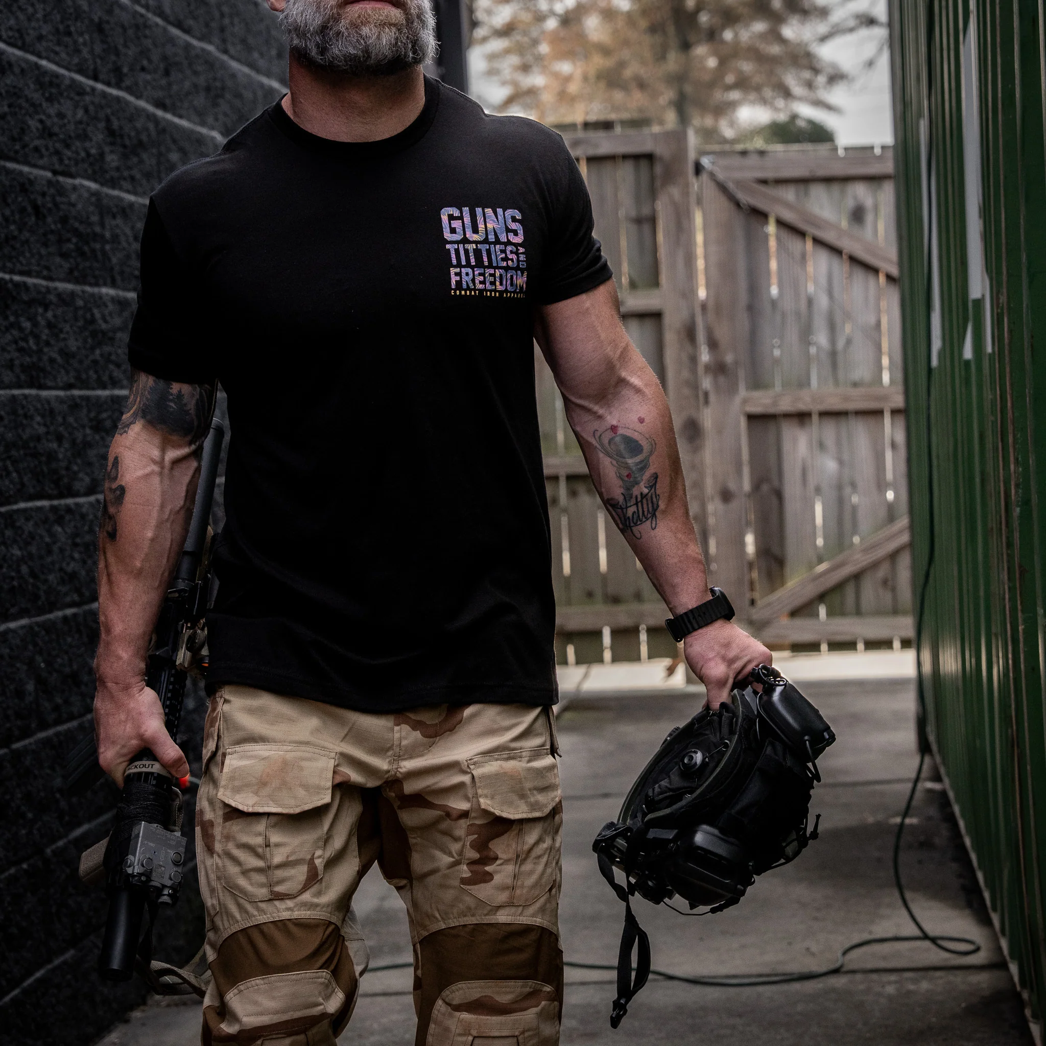 Guns, Titties And Freedom Men's T-Shirt - Image 4