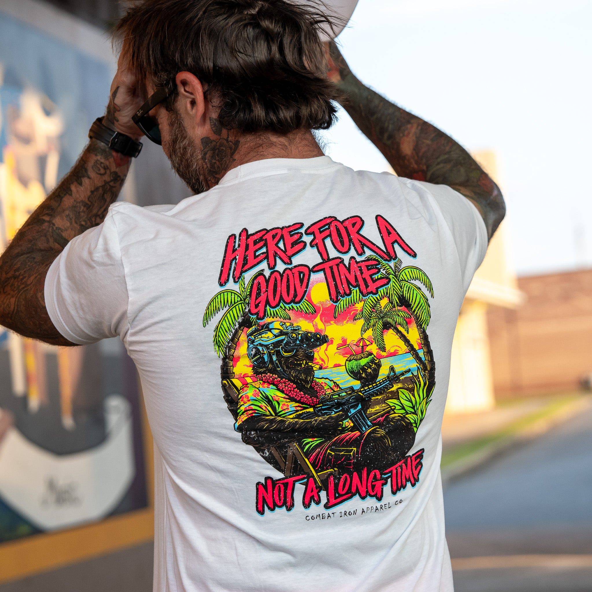 Here For A Good Time. Not A Long Time. Retro Summer Edition Men's T-Shirt - Image 6