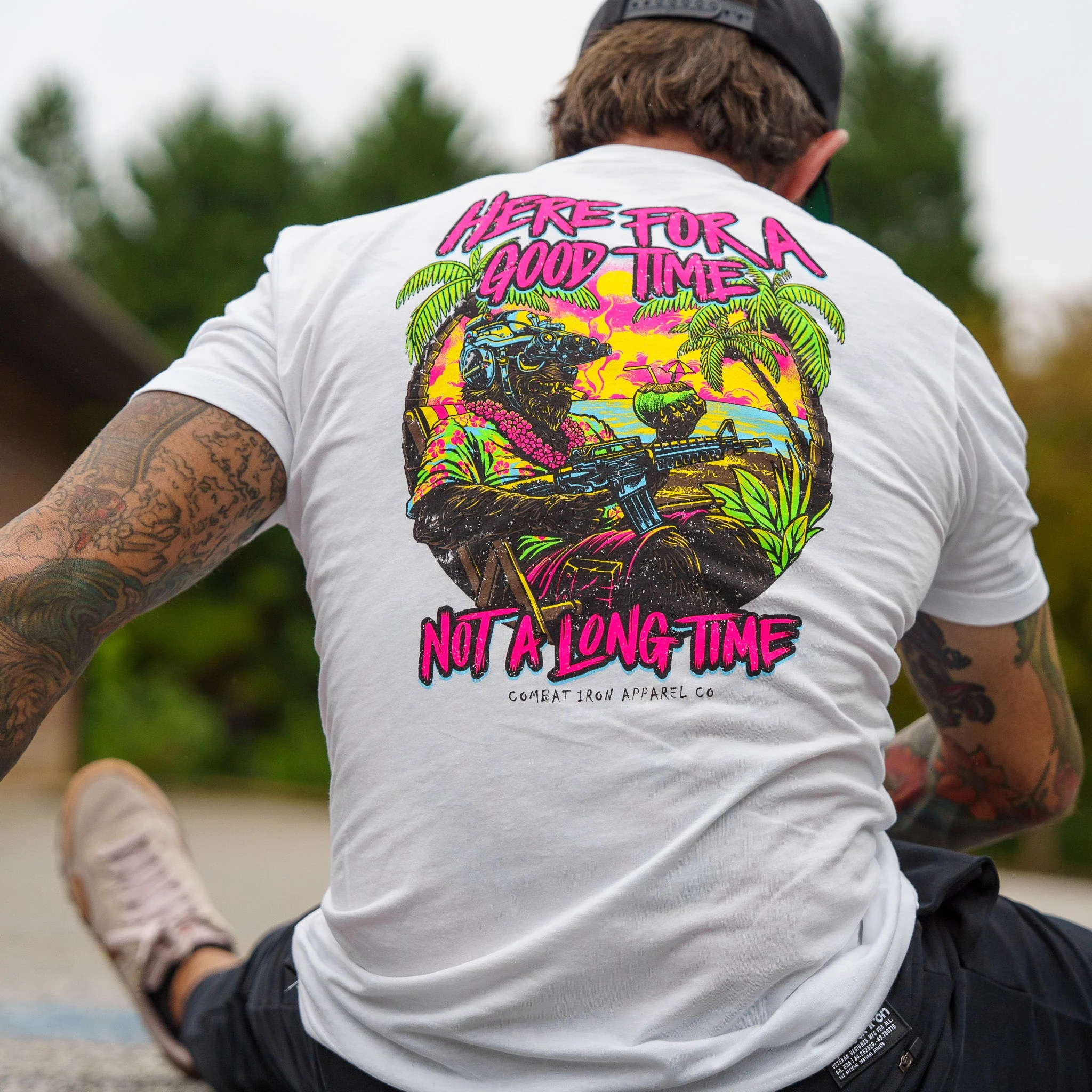 Here For A Good Time. Not A Long Time. Retro Summer Edition Men's T-Shirt - Image 7