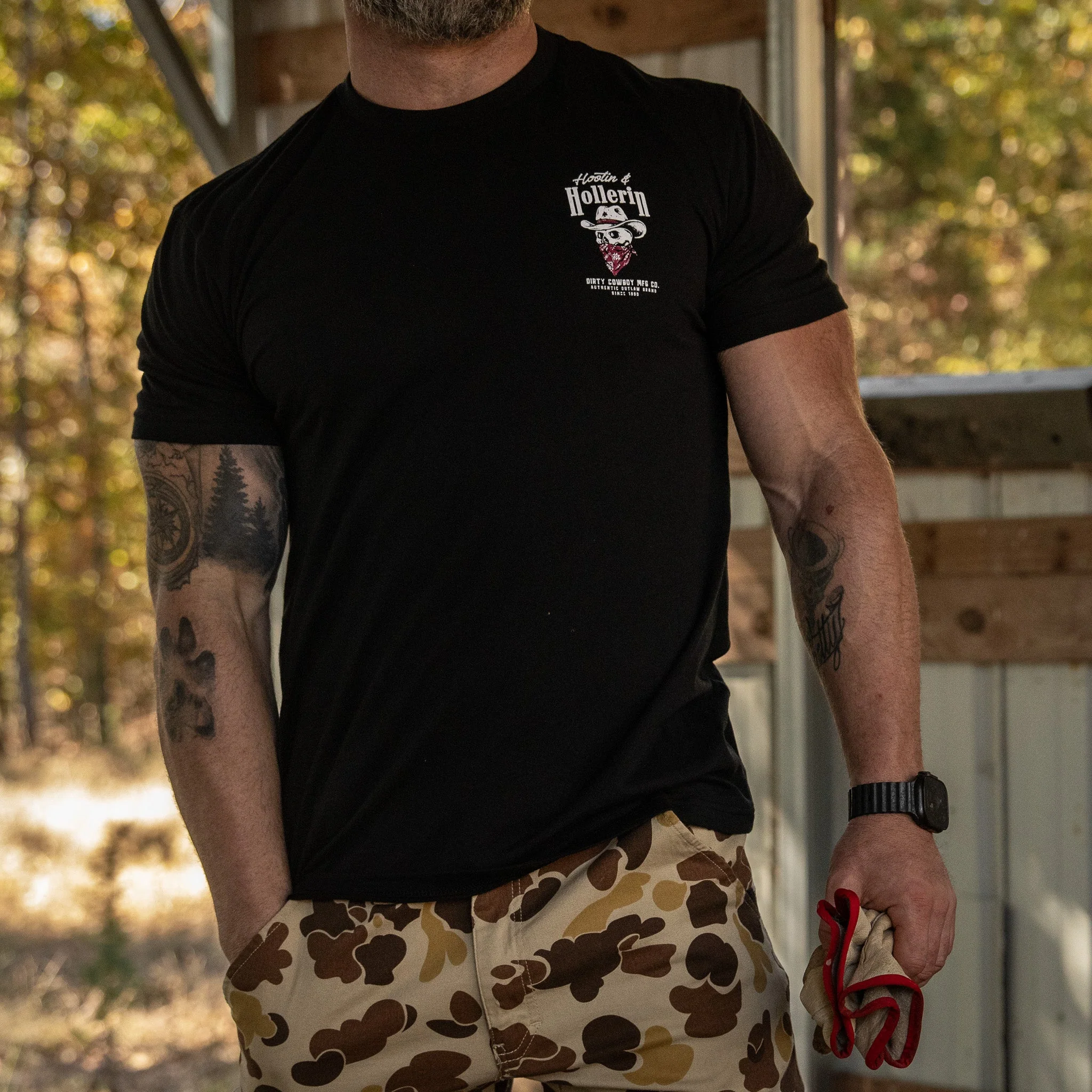 Hootin' And Hollern' Cowboy Skull Men's T-Shirt - Image 12