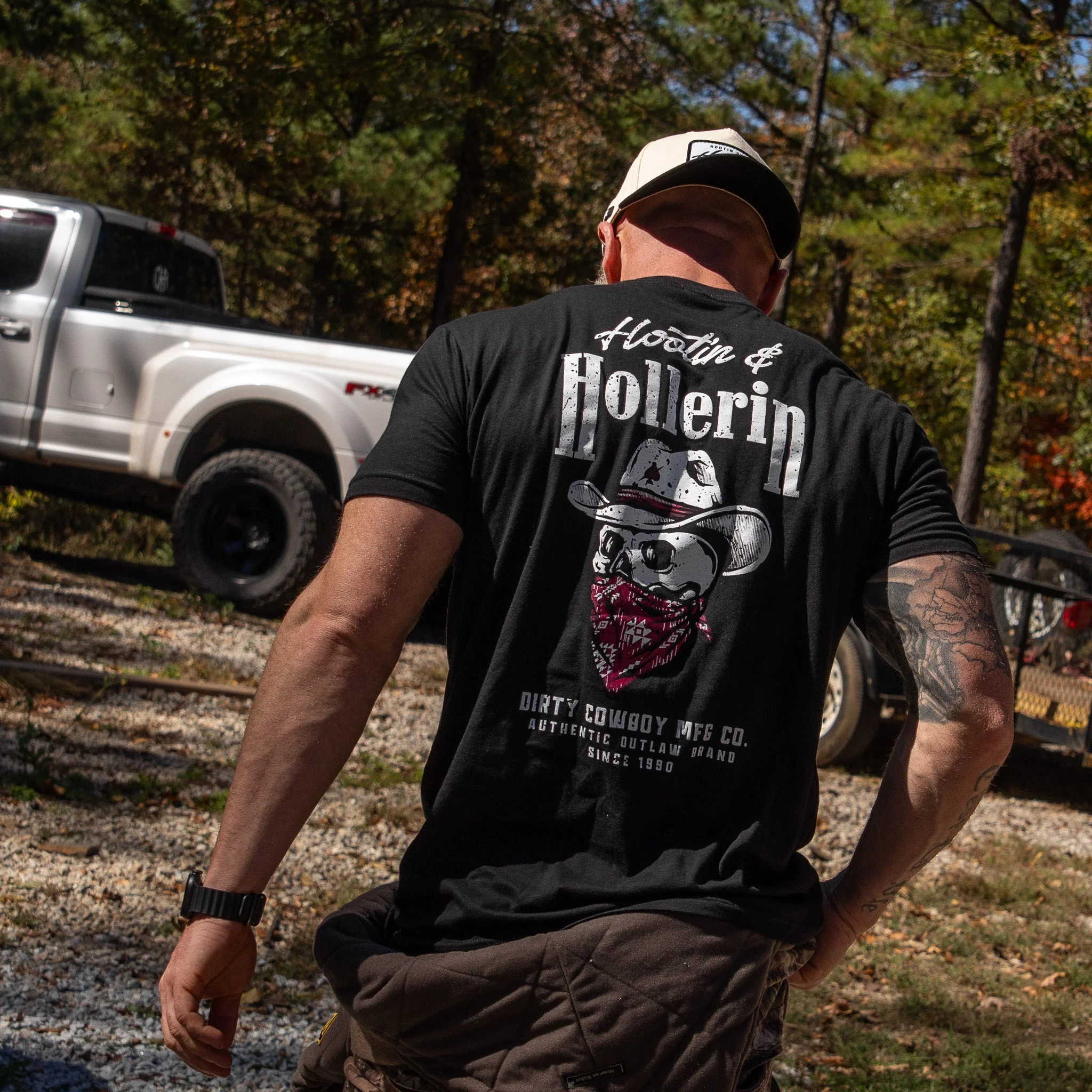 Hootin' And Hollern' Cowboy Skull Men's T-Shirt - Image 3
