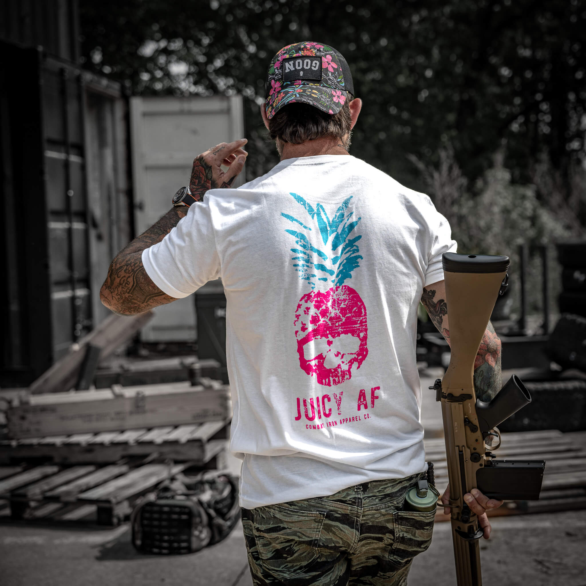 Juicy AF Pineapple Men's T-Shirt - Image 2