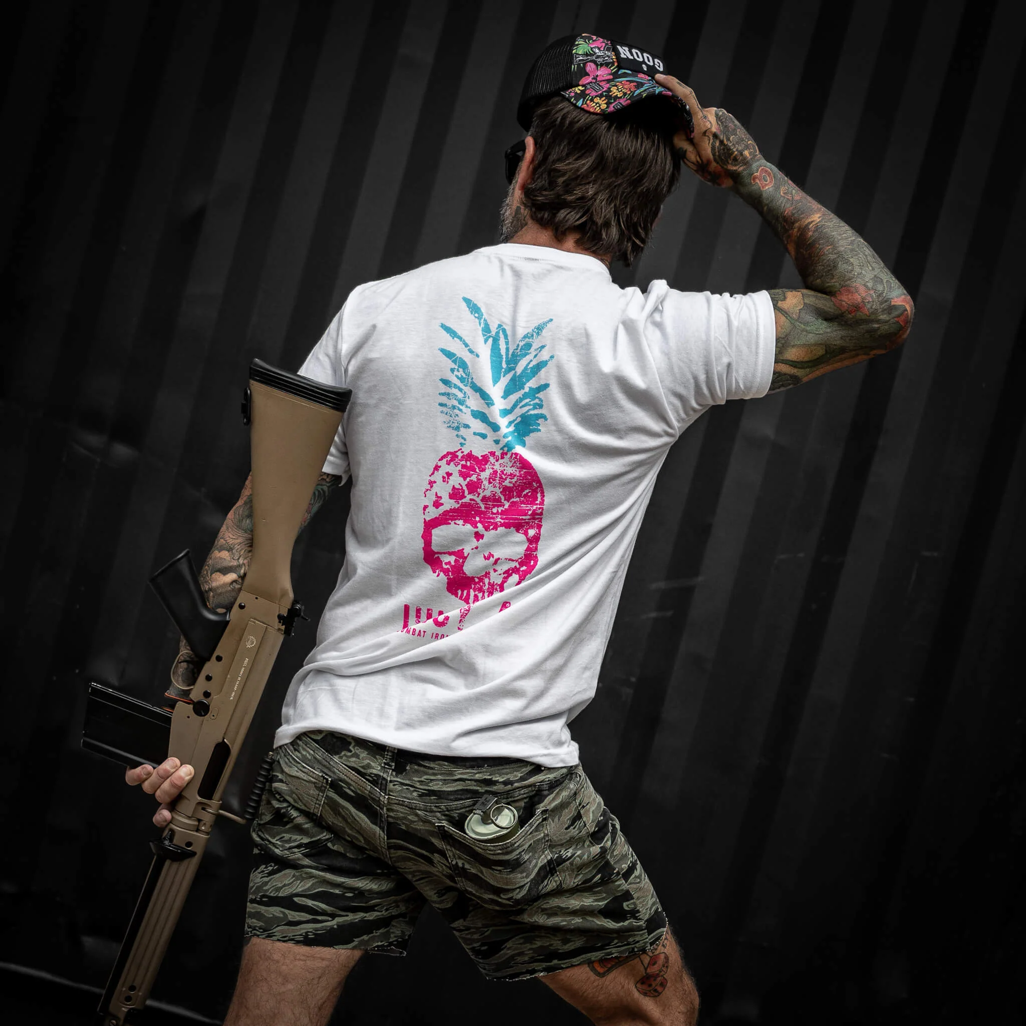 Juicy AF Pineapple Men's T-Shirt - Image 6