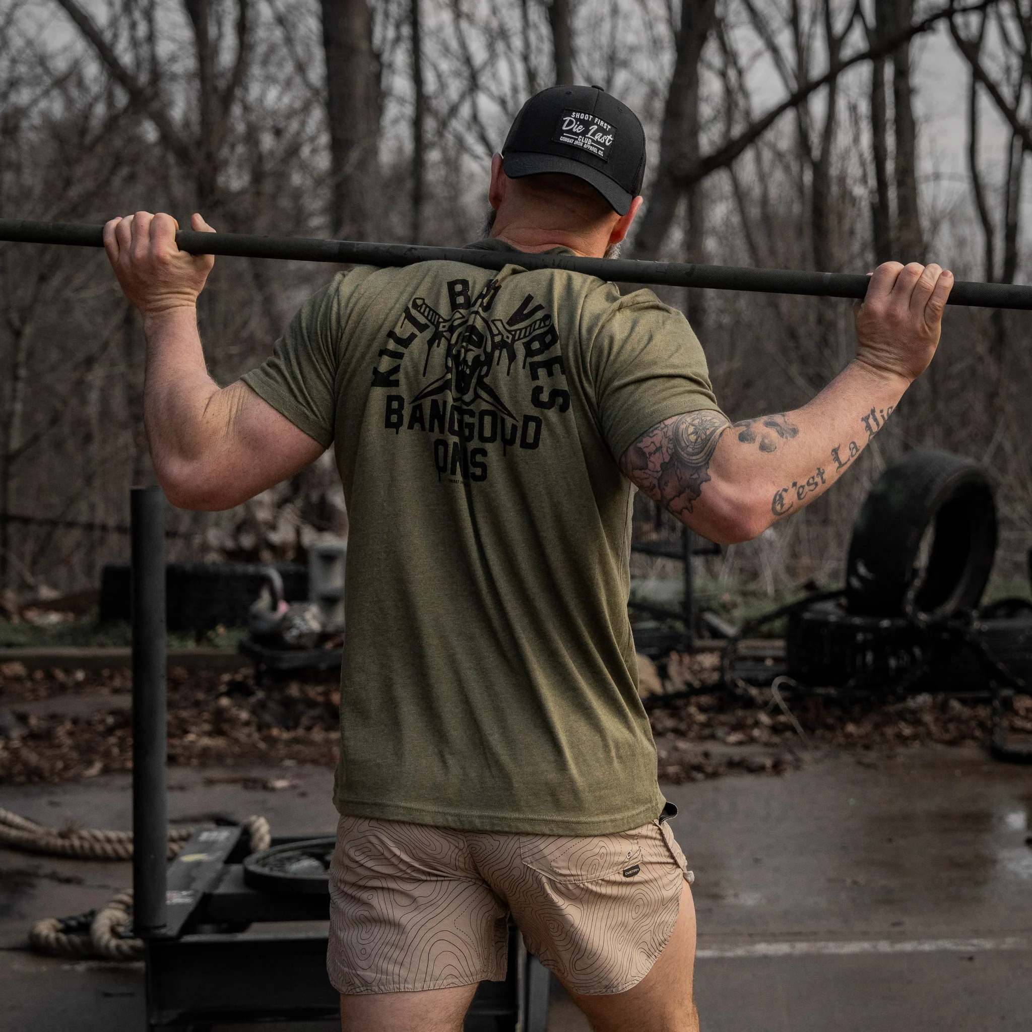 Kill Bad Vibes. Bang Good Ones Skull Men's T-Shirt - Image 12