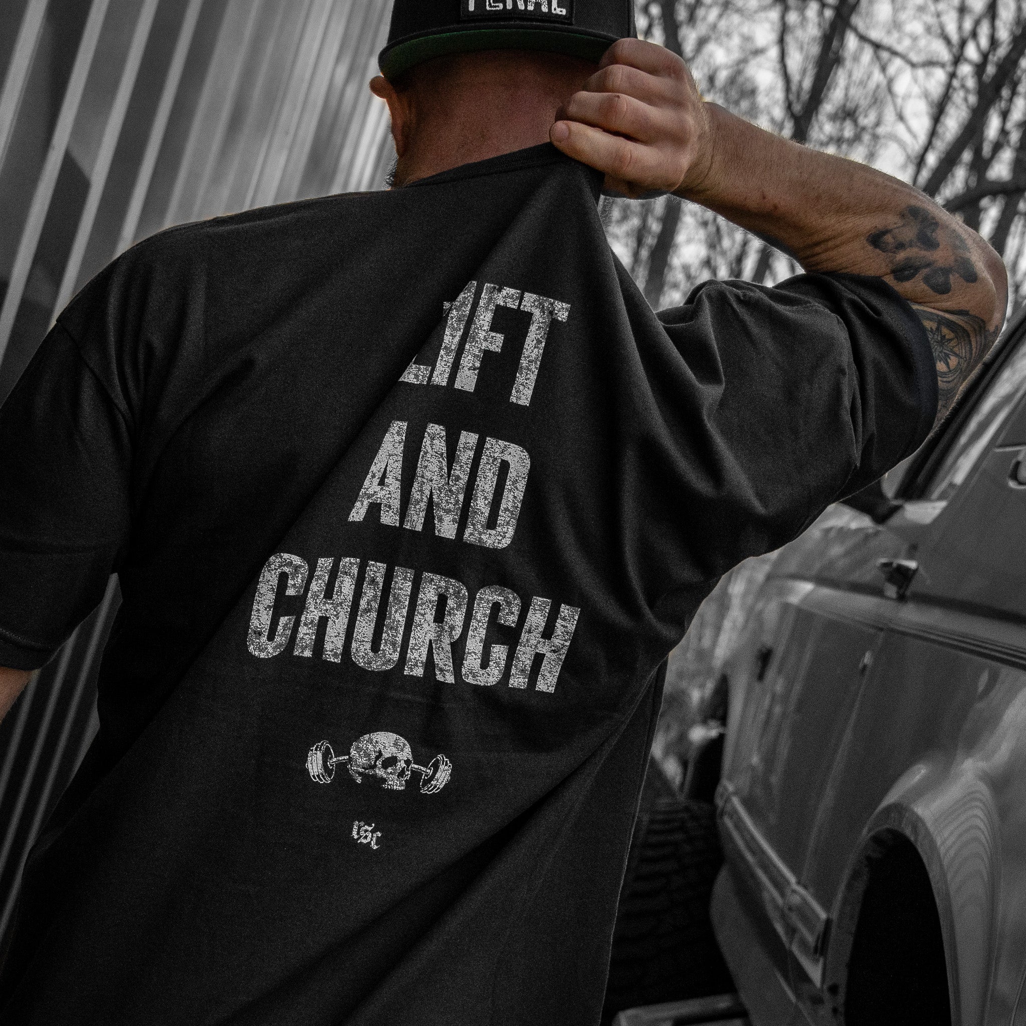 Lift And Church Men's T-Shirt - Image 7