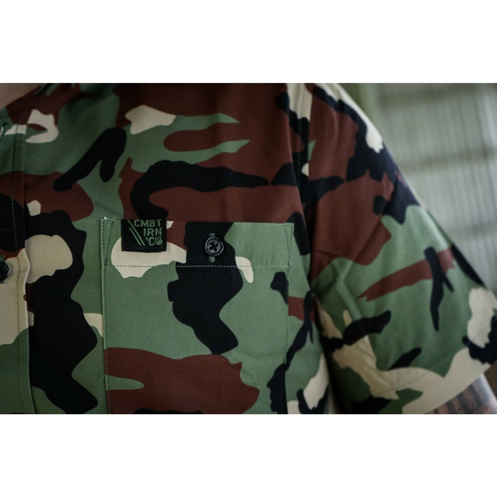 LIGHT WEIGHT BUTTON UP SHORT SLEEVE - Image 8
