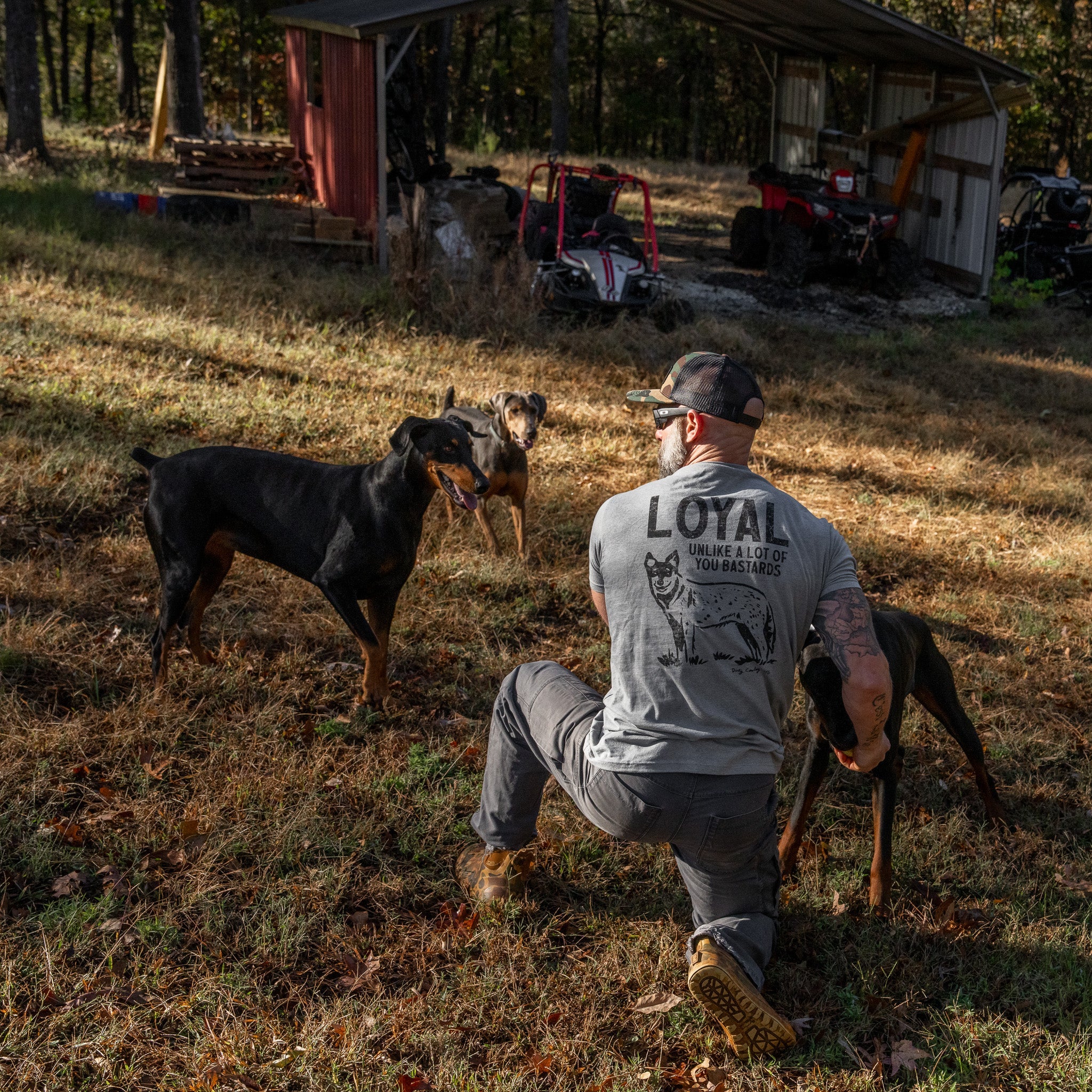 Loyal Unlike A Lot Of You Bastards Dog Men's T-Shirt - Image 5