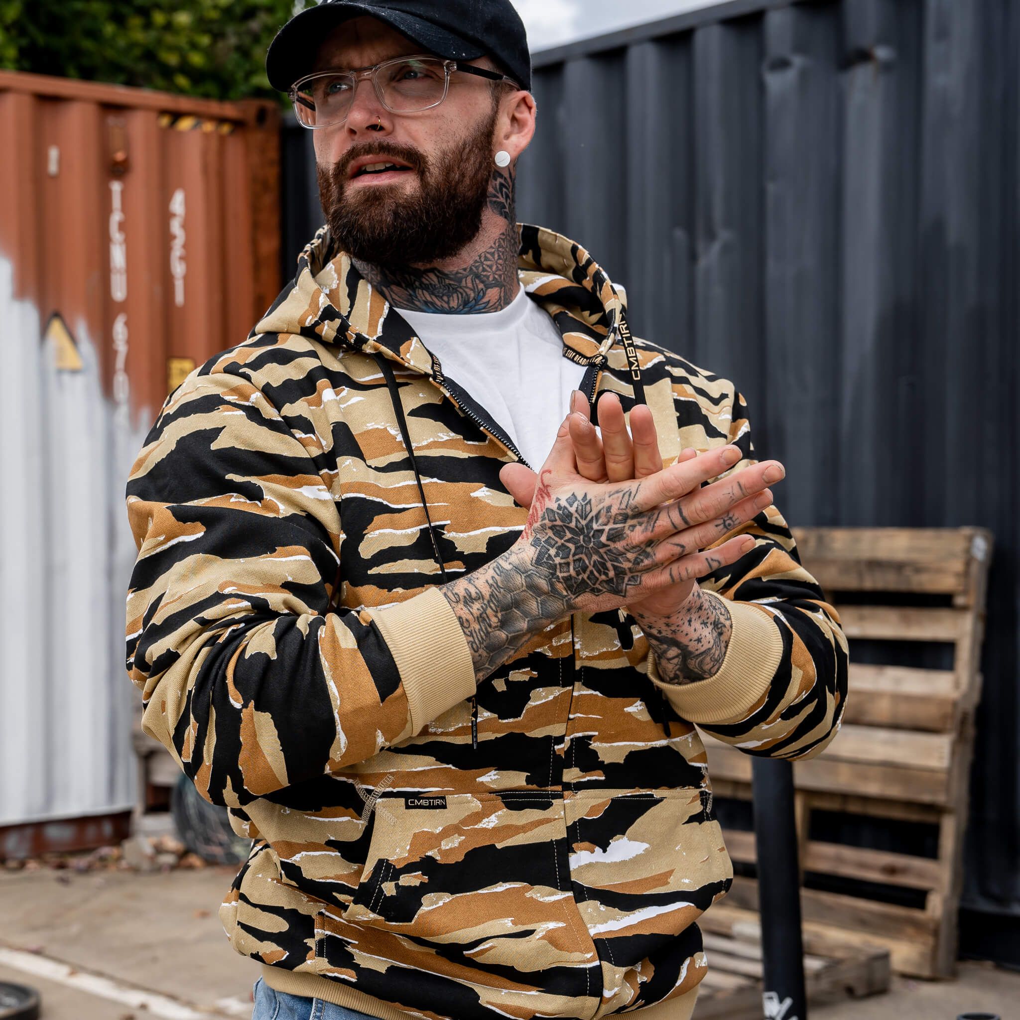 Men's Fleece Lined Zip Up Hoodie - Image 15