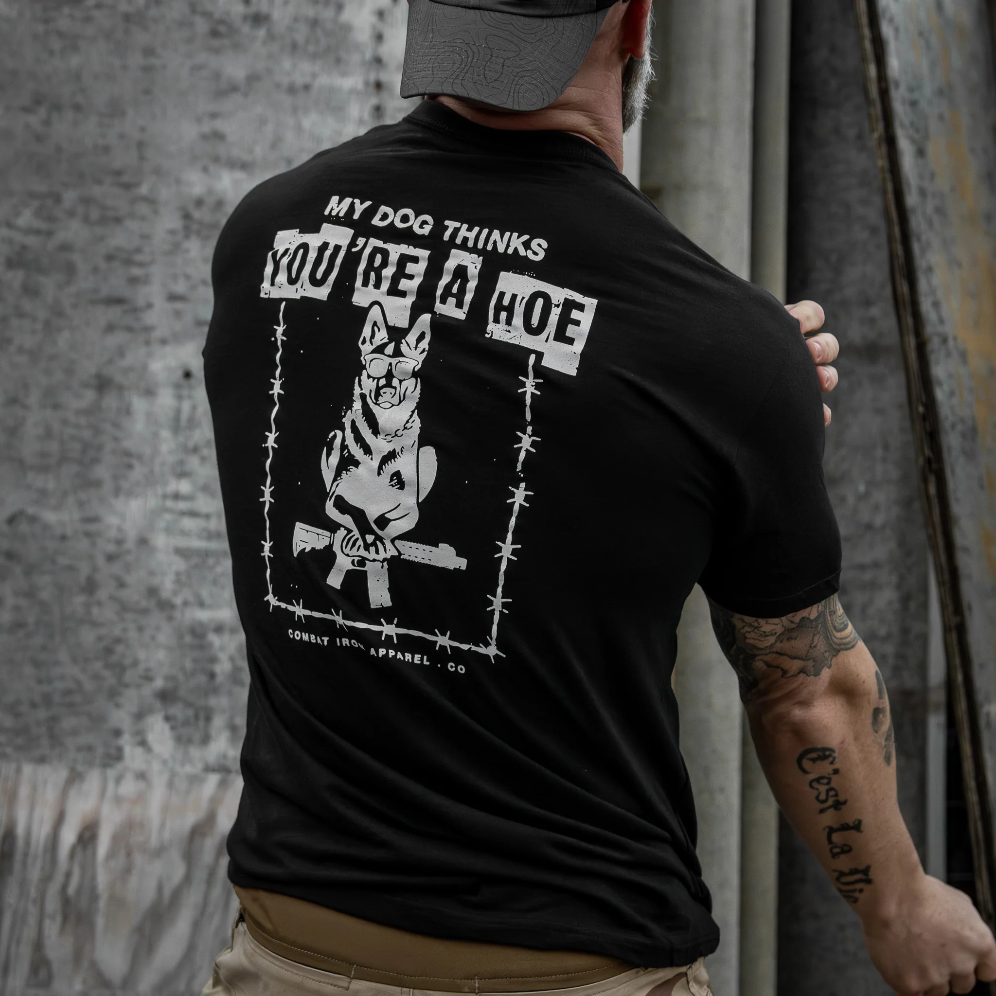 My Dog Thinks You're A Hoe Men's T-Shirt - Image 4