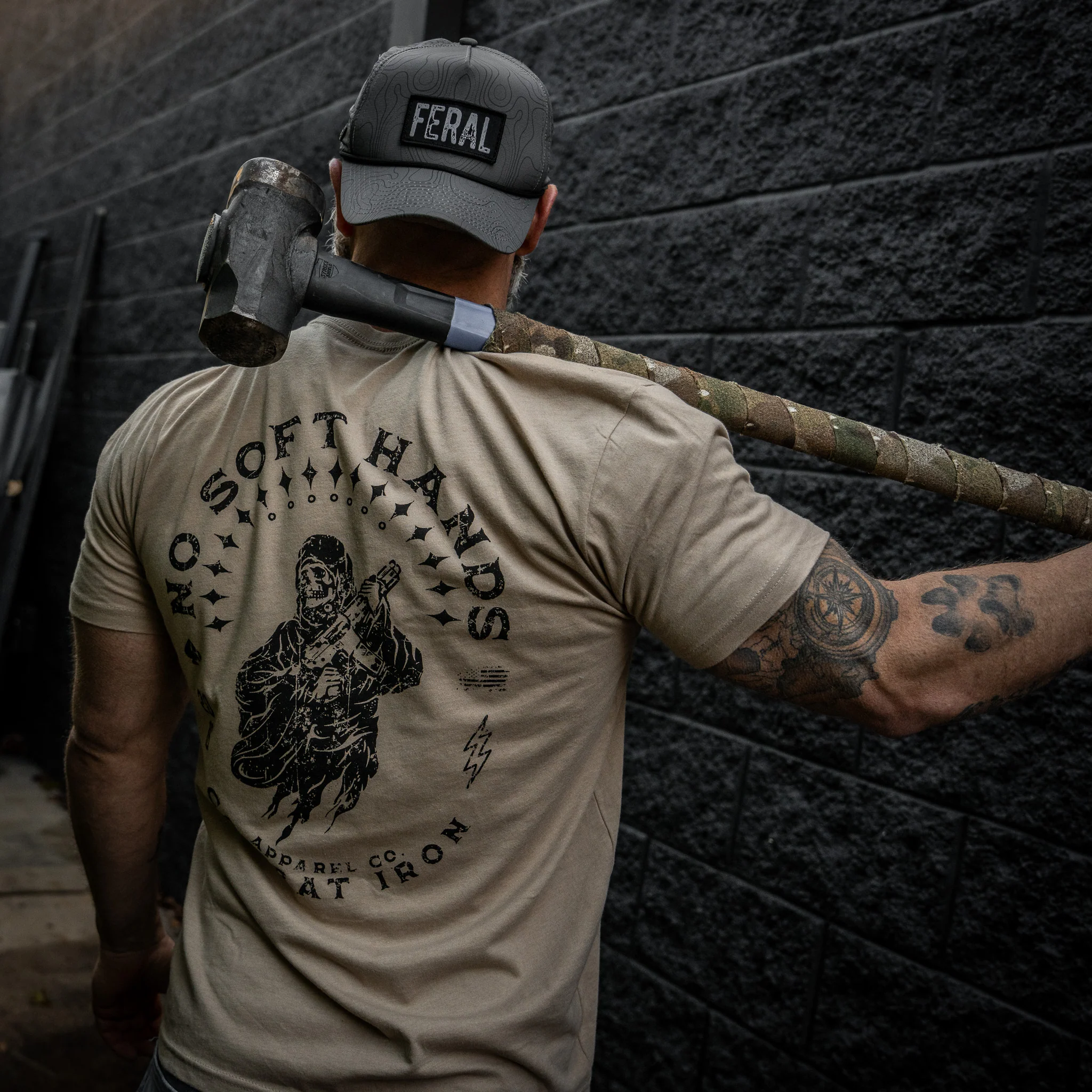 No Soft Hands Reaper Men's T-Shirt - Image 12