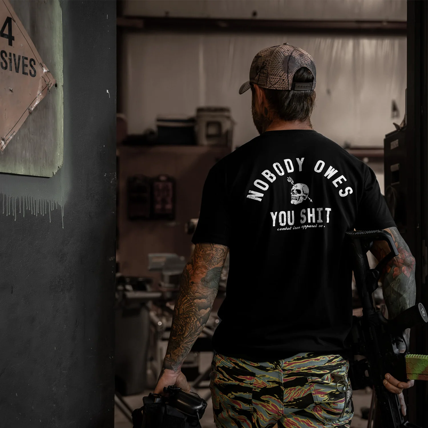 Nobody Owes You Shit Skull Men's T-Shirt - Image 5