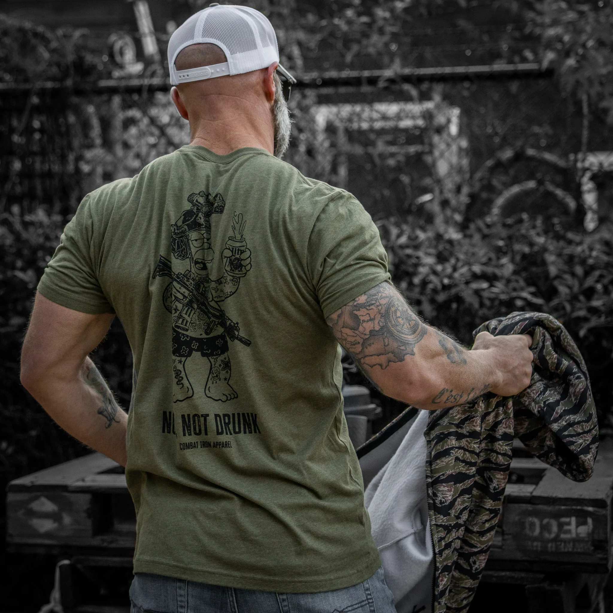 Not, Not Drunk Men's T-Shirt - Image 18