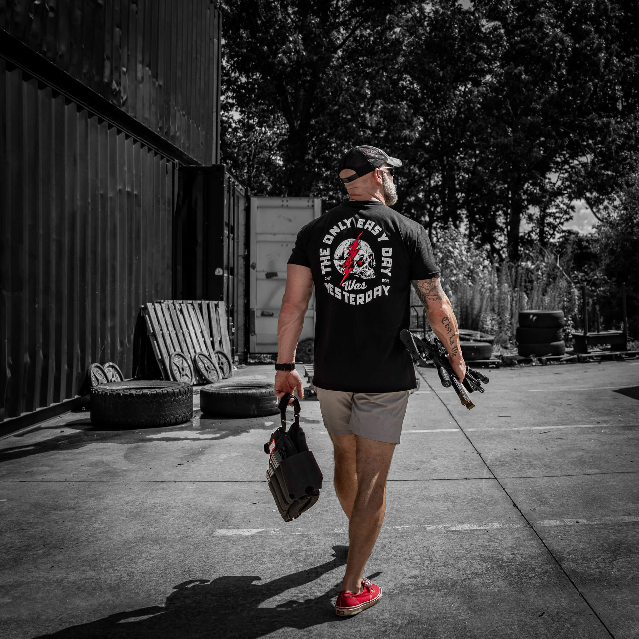 Only Easy Day Was Yesterday Skull Men's T-Shirt - Image 7