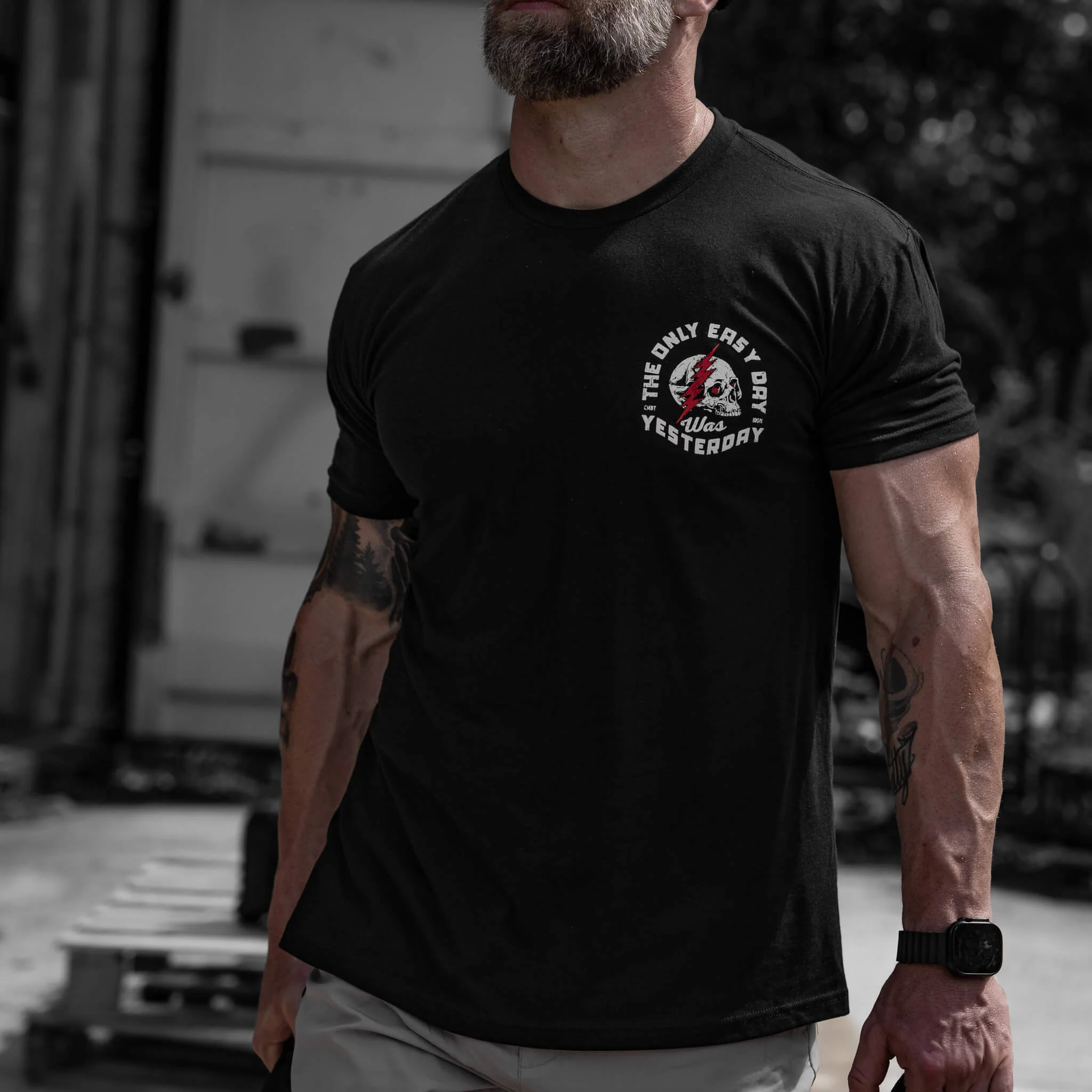 Only Easy Day Was Yesterday Skull Men's T-Shirt - Image 9