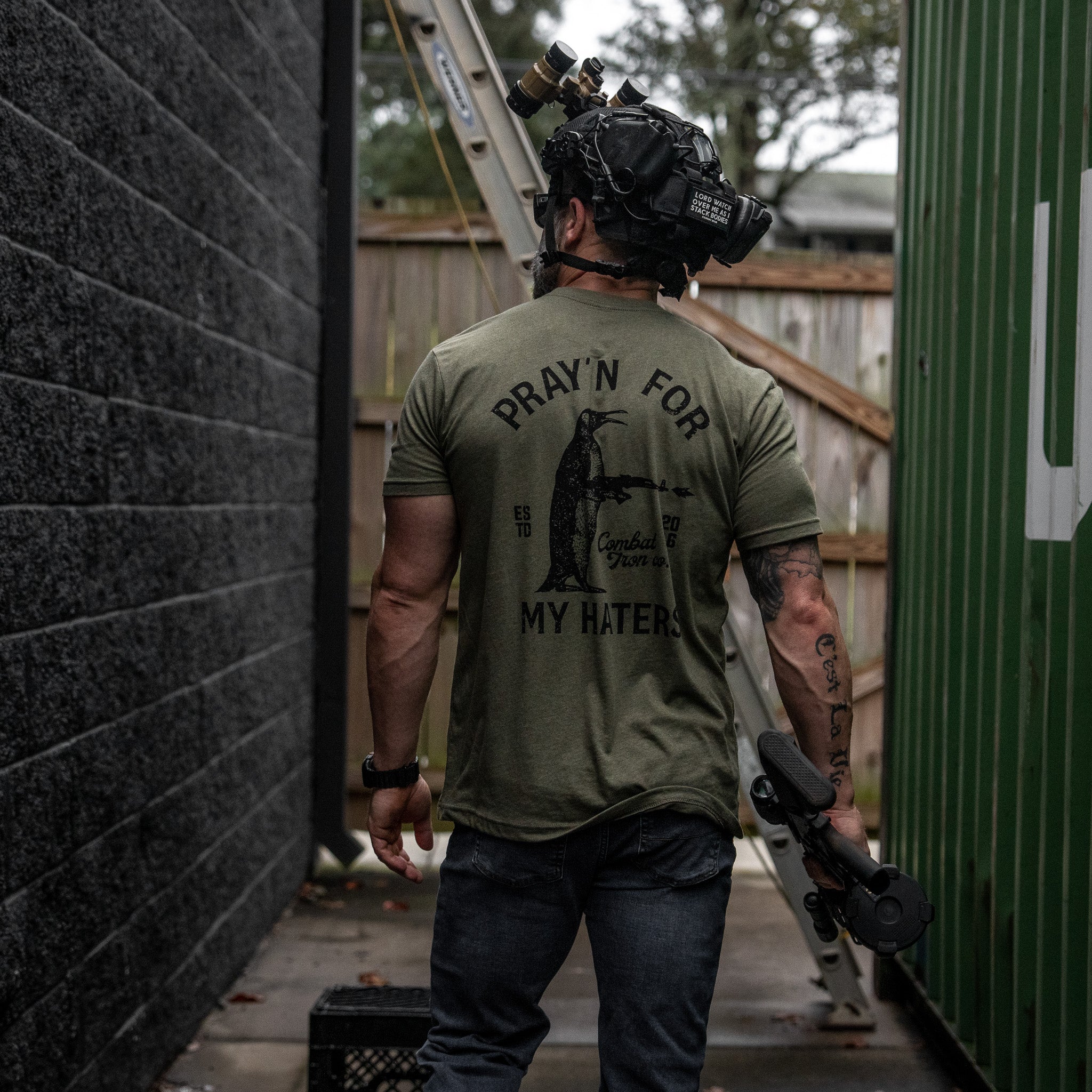 Pray'n For My Haters Men's T-Shirt - Image 15