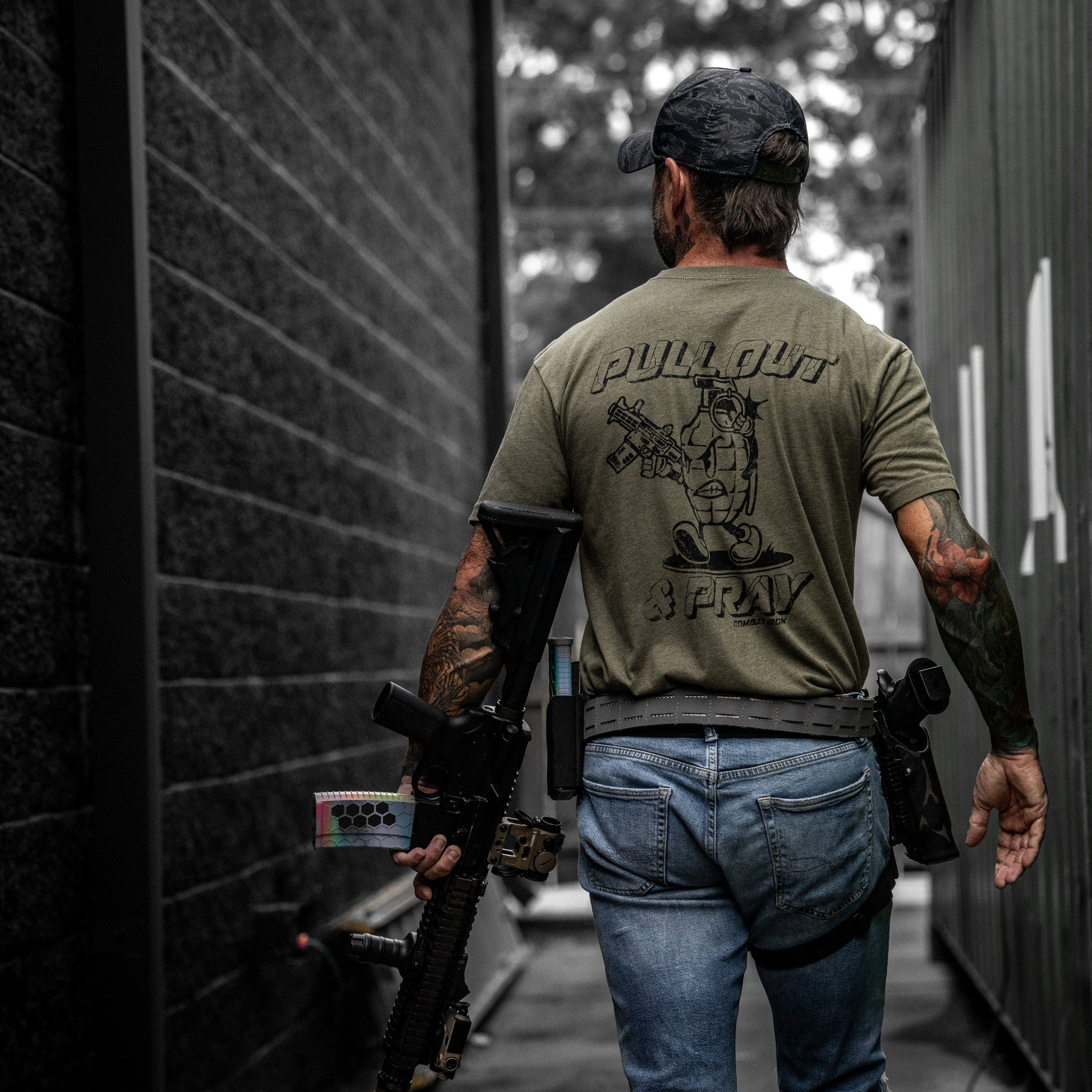 Pull Out And Pray Men's T-Shirt - Image 10