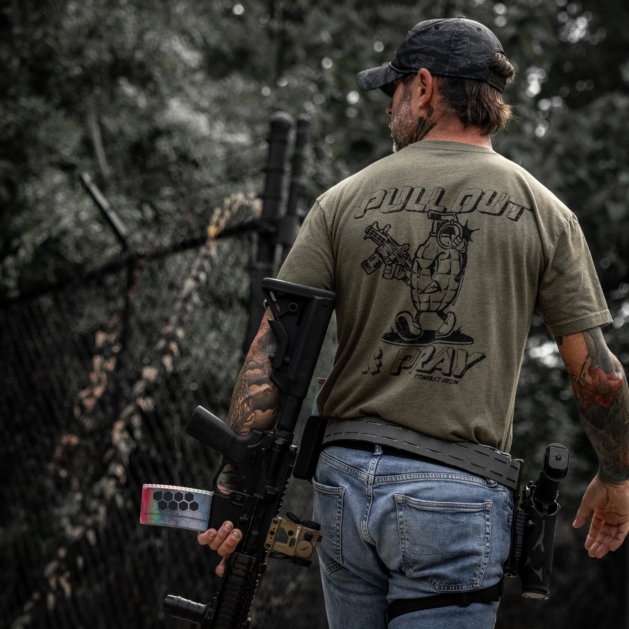 Pull Out And Pray Men's T-Shirt - Image 12