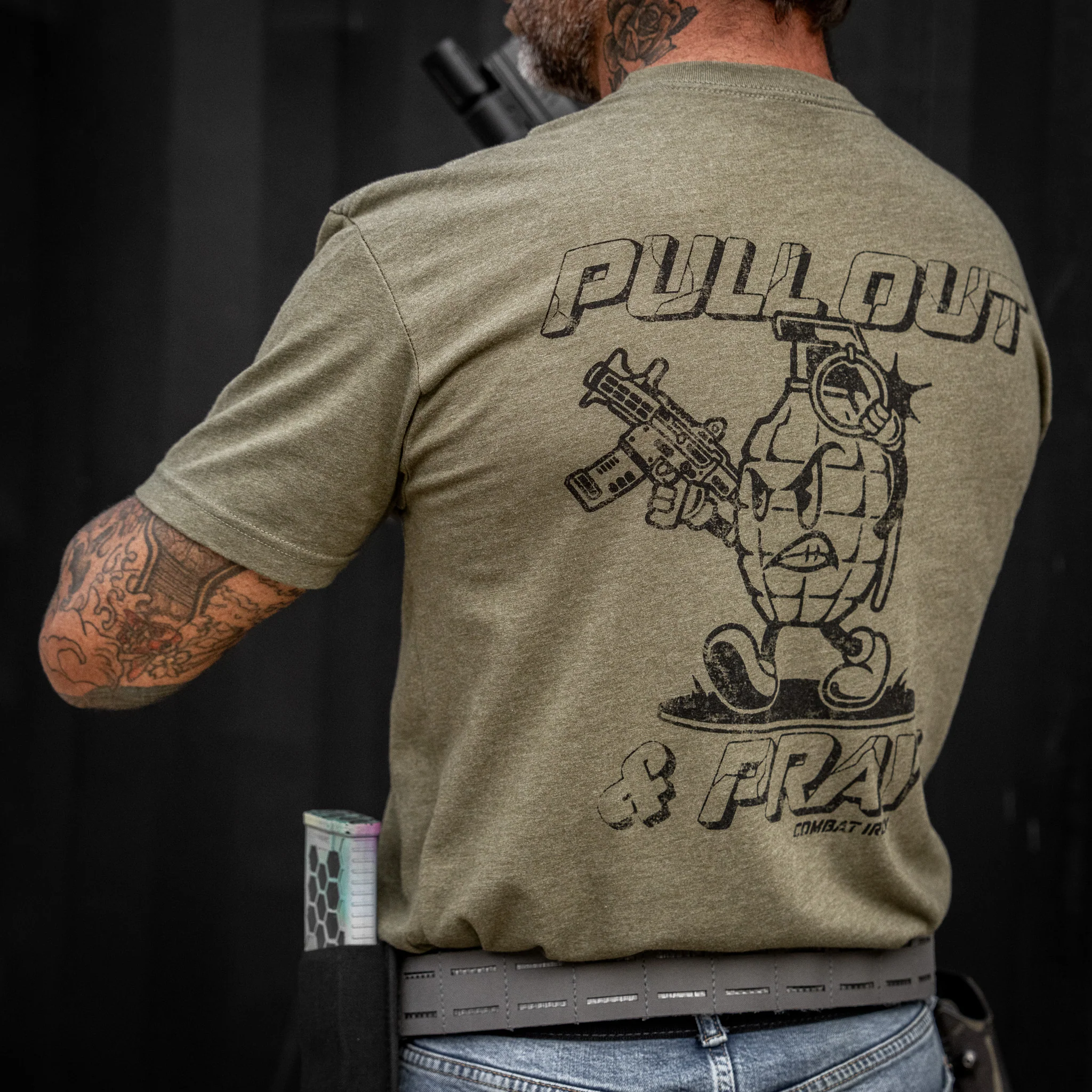 Pull Out And Pray Men's T-Shirt - Image 13