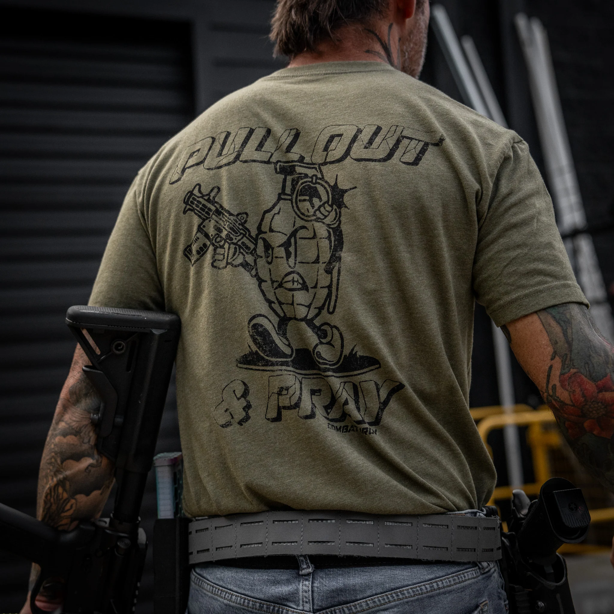 Pull Out And Pray Men's T-Shirt - Image 15