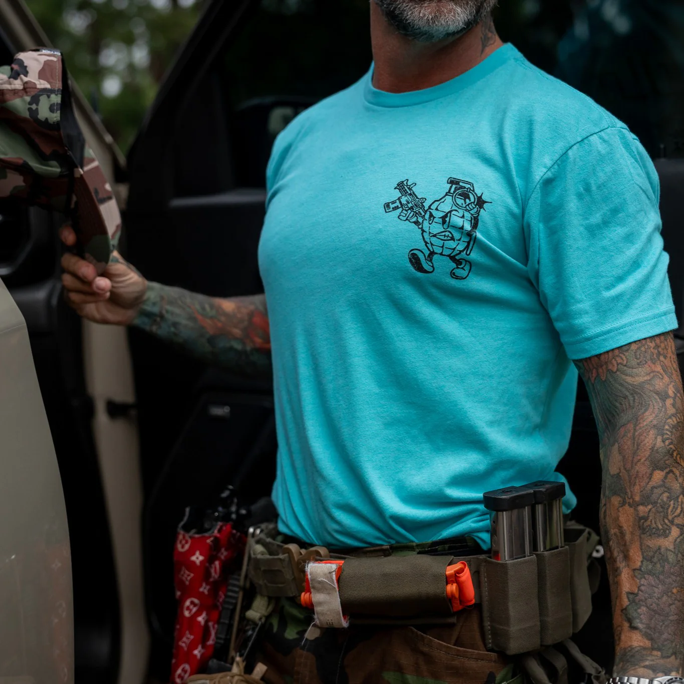 Pull Out And Pray Men's T-Shirt - Image 21