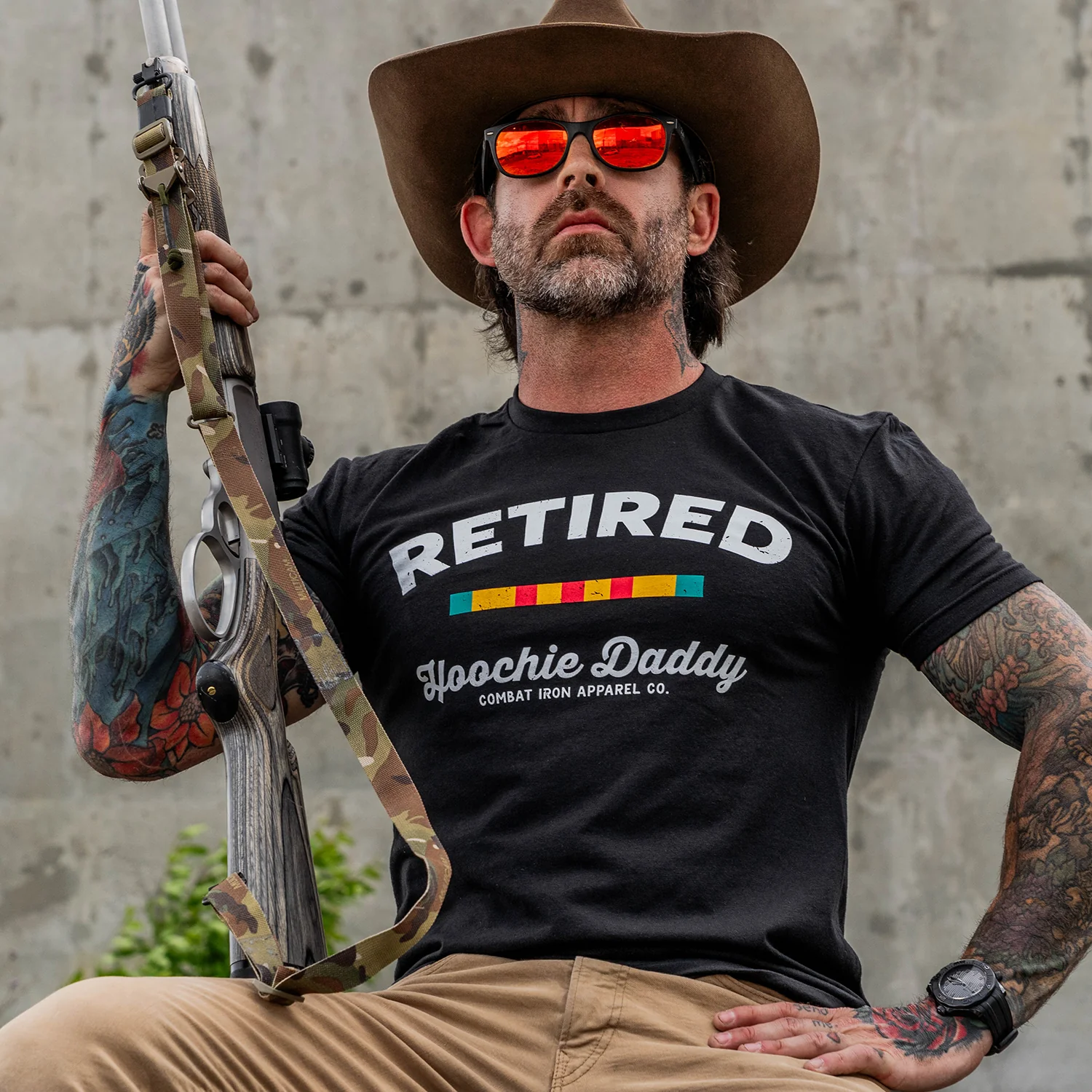 Retired Hoochie Daddy Veteran Ribbons Men's T-Shirt - Image 7