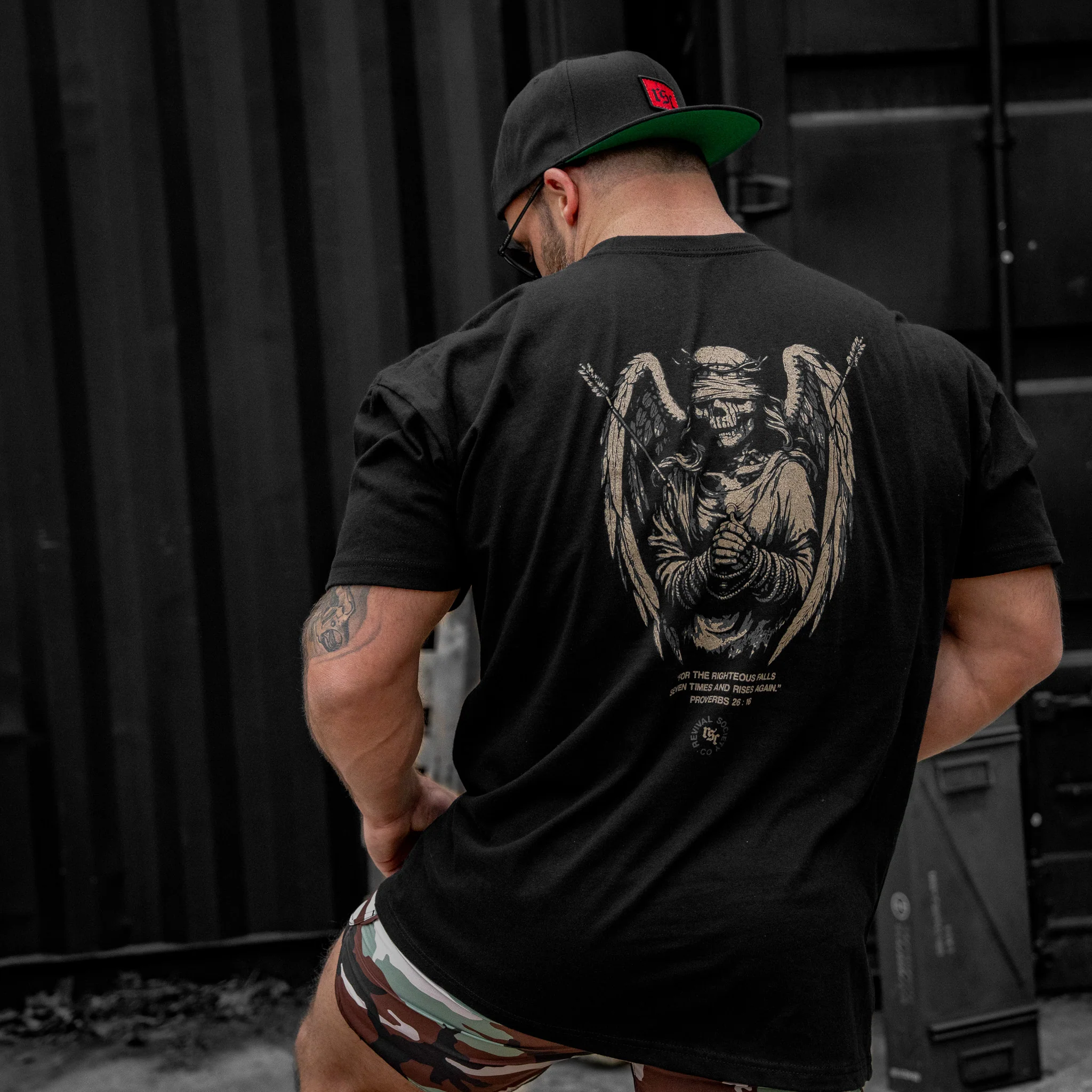 Righteous Falls Seven Times Men's T-Shirt - Image 3