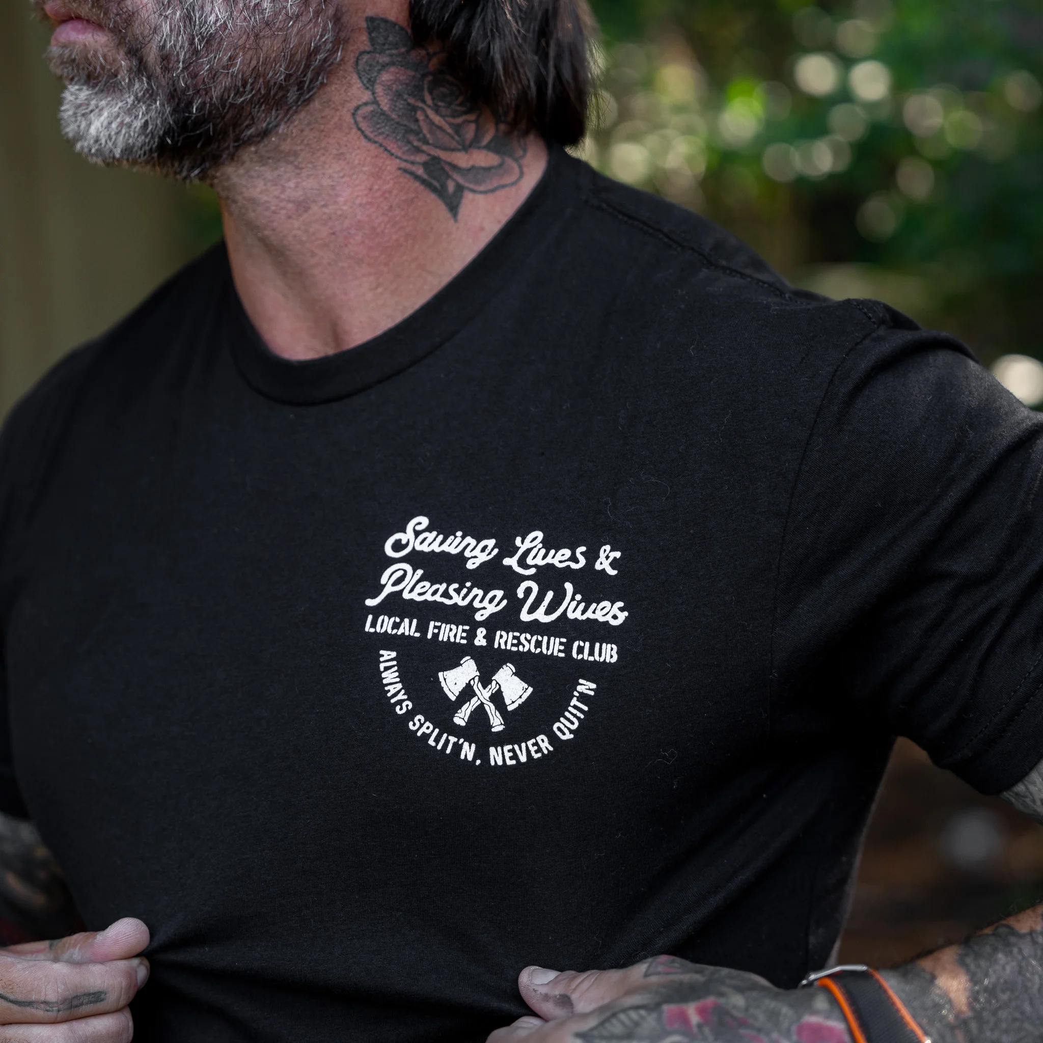 Saving Lives & Pleasing Wives Fire & Rescue Club Men's T-Shirt - Image 10