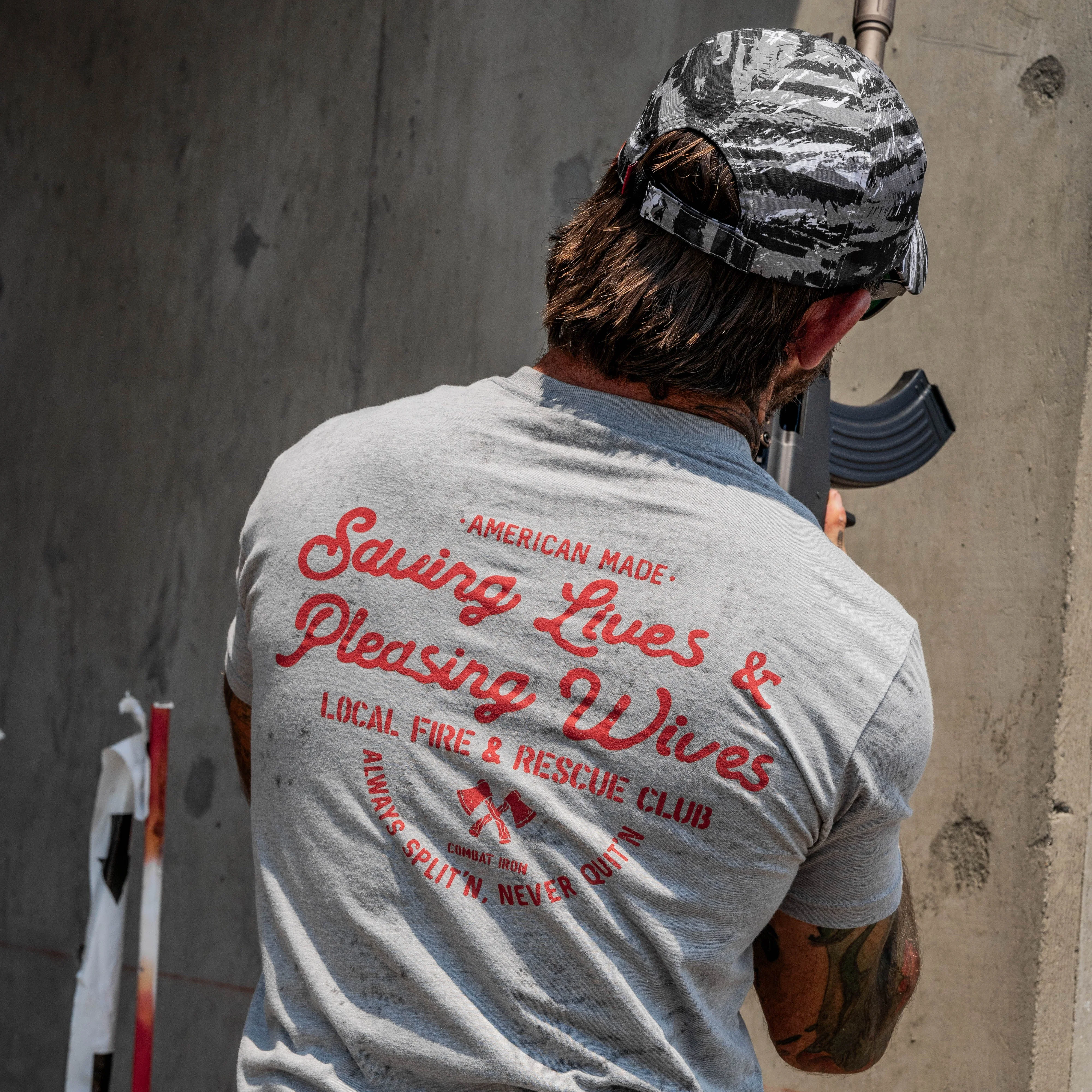 Saving Lives & Pleasing Wives Fire & Rescue Club Men's T-Shirt - Image 11