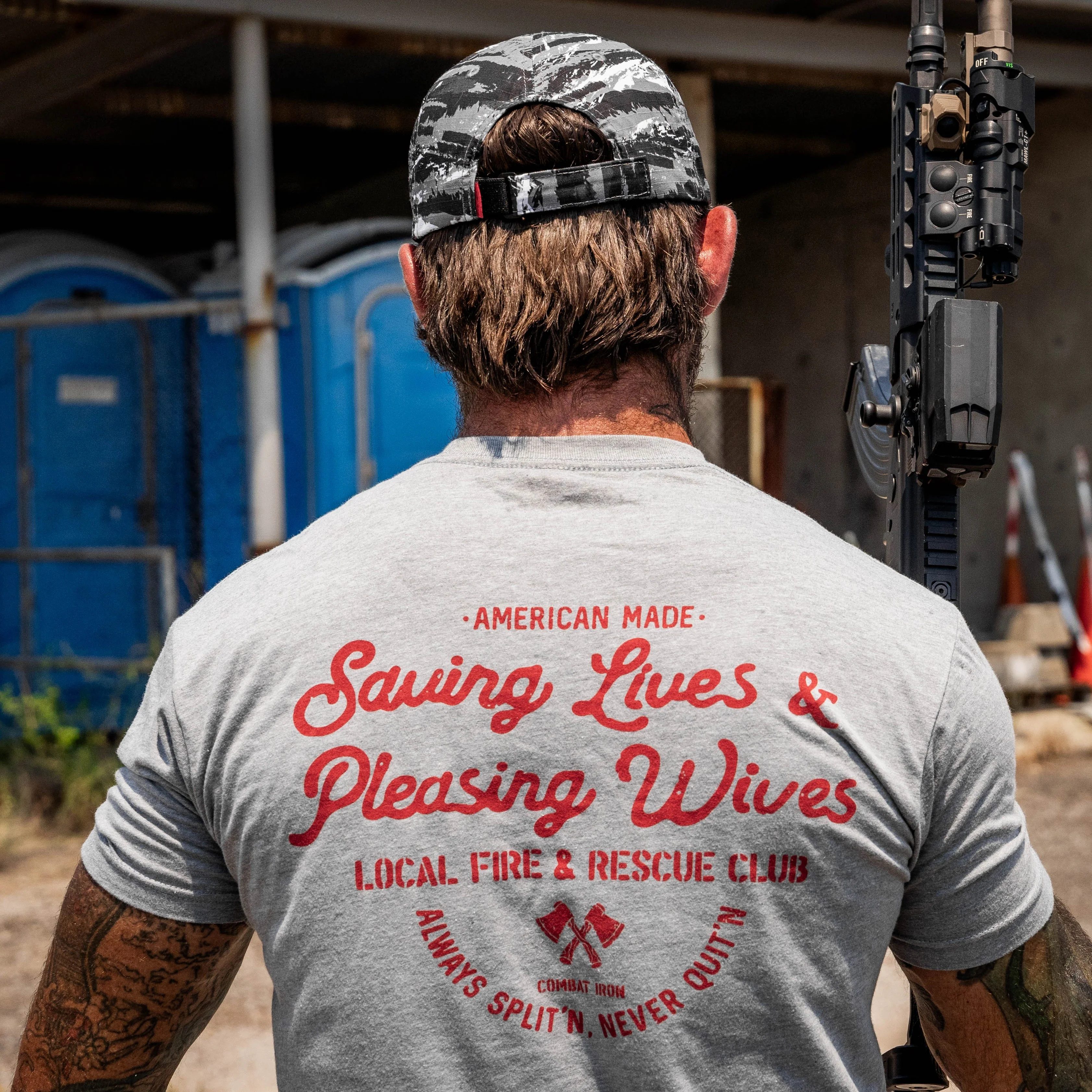 Saving Lives & Pleasing Wives Fire & Rescue Club Men's T-Shirt - Image 13
