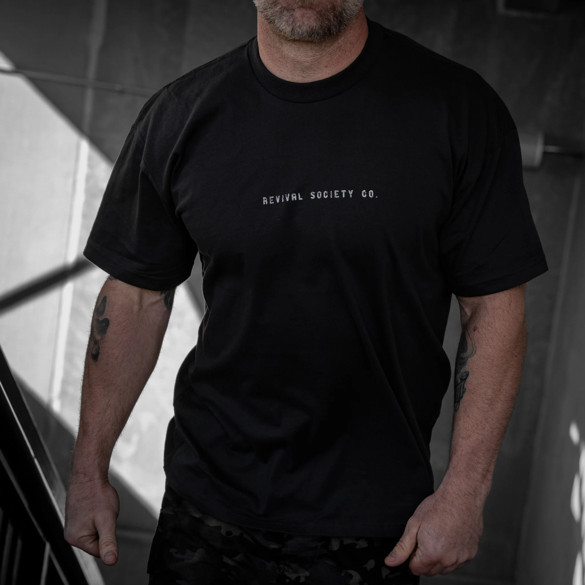 Sell Your Cloak Men's T-Shirt - Image 10