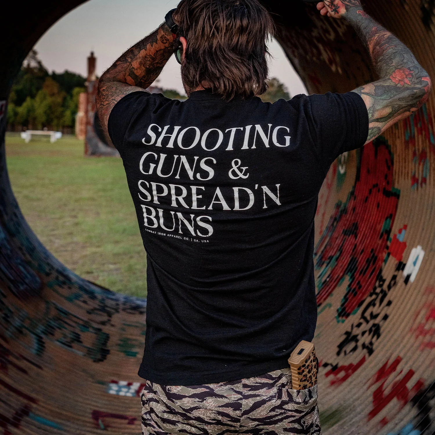 Shooting Guns & Spread'n Buns Men's T-Shirt - Image 3