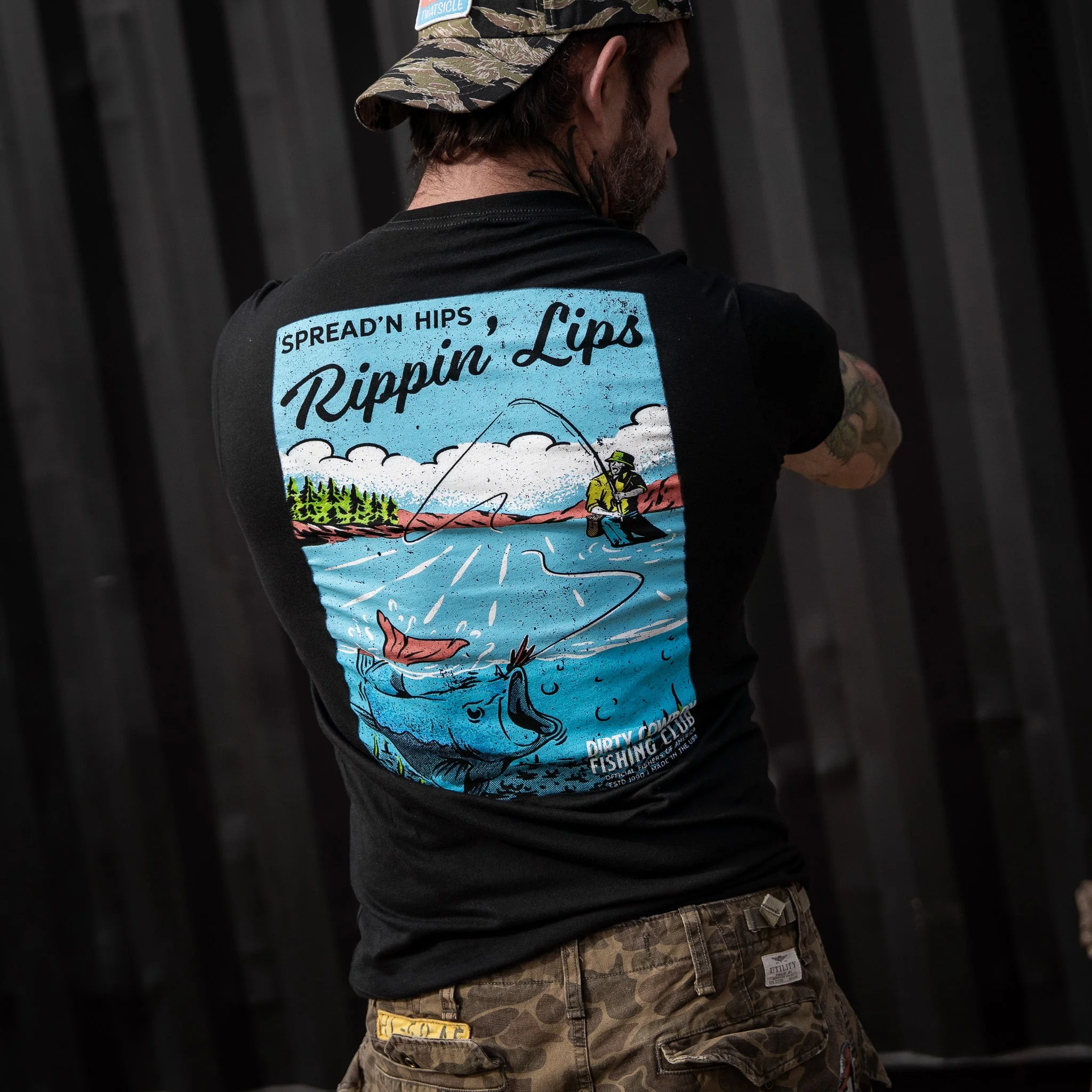 Spreadin' Hips & Rippin' Lips Fishing Club Men's T-Shirt - Image 10