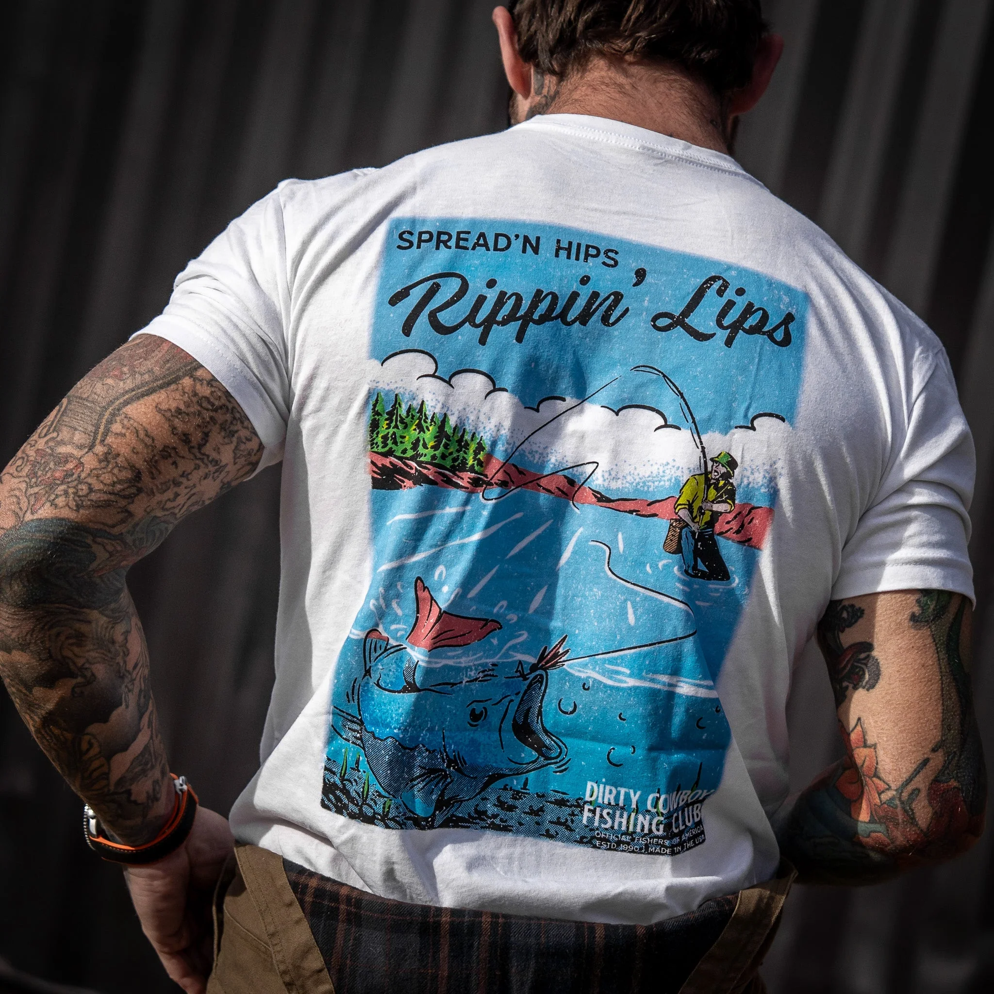 Spreadin' Hips & Rippin' Lips Fishing Club Men's T-Shirt - Image 18