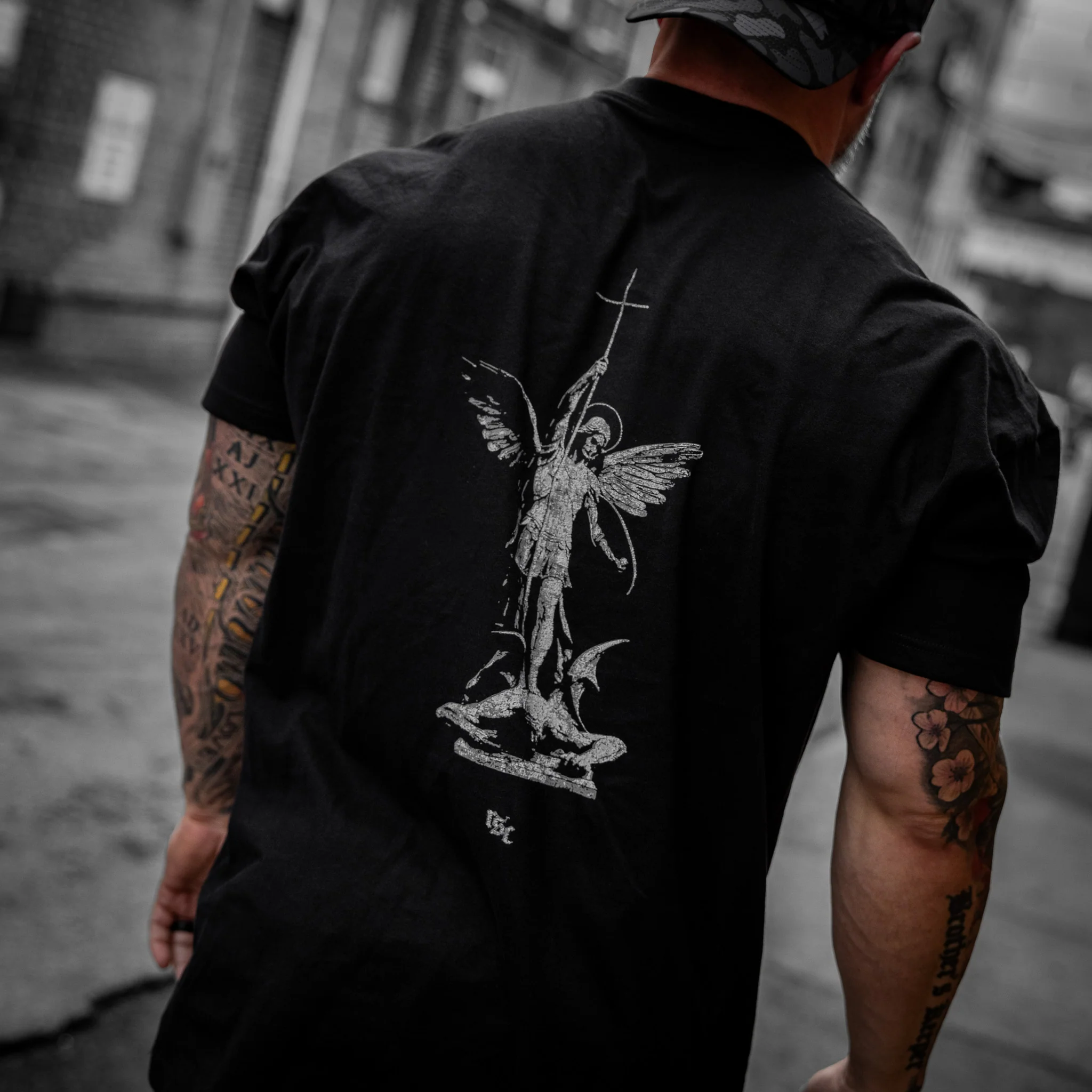 The Lord Is A Man Of War Heavyweight Men's T-Shirt - Image 7